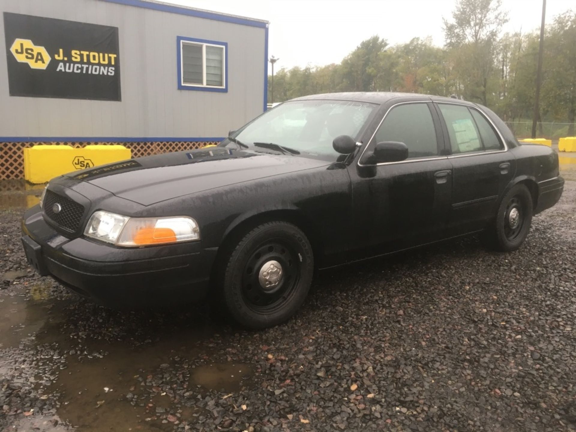 2011 Ford Crown Victoria Sedan