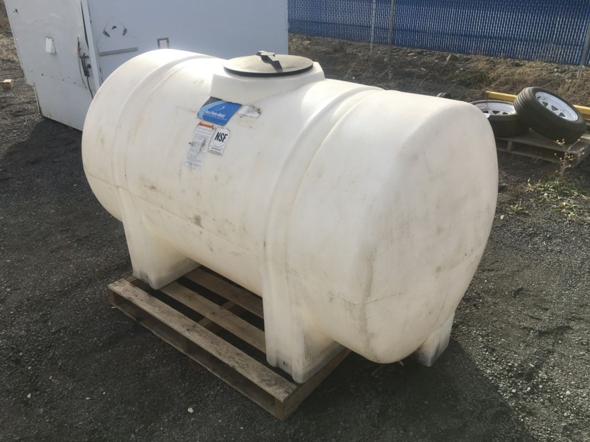 ACE 325 Gal Water Tank - Image 2 of 4