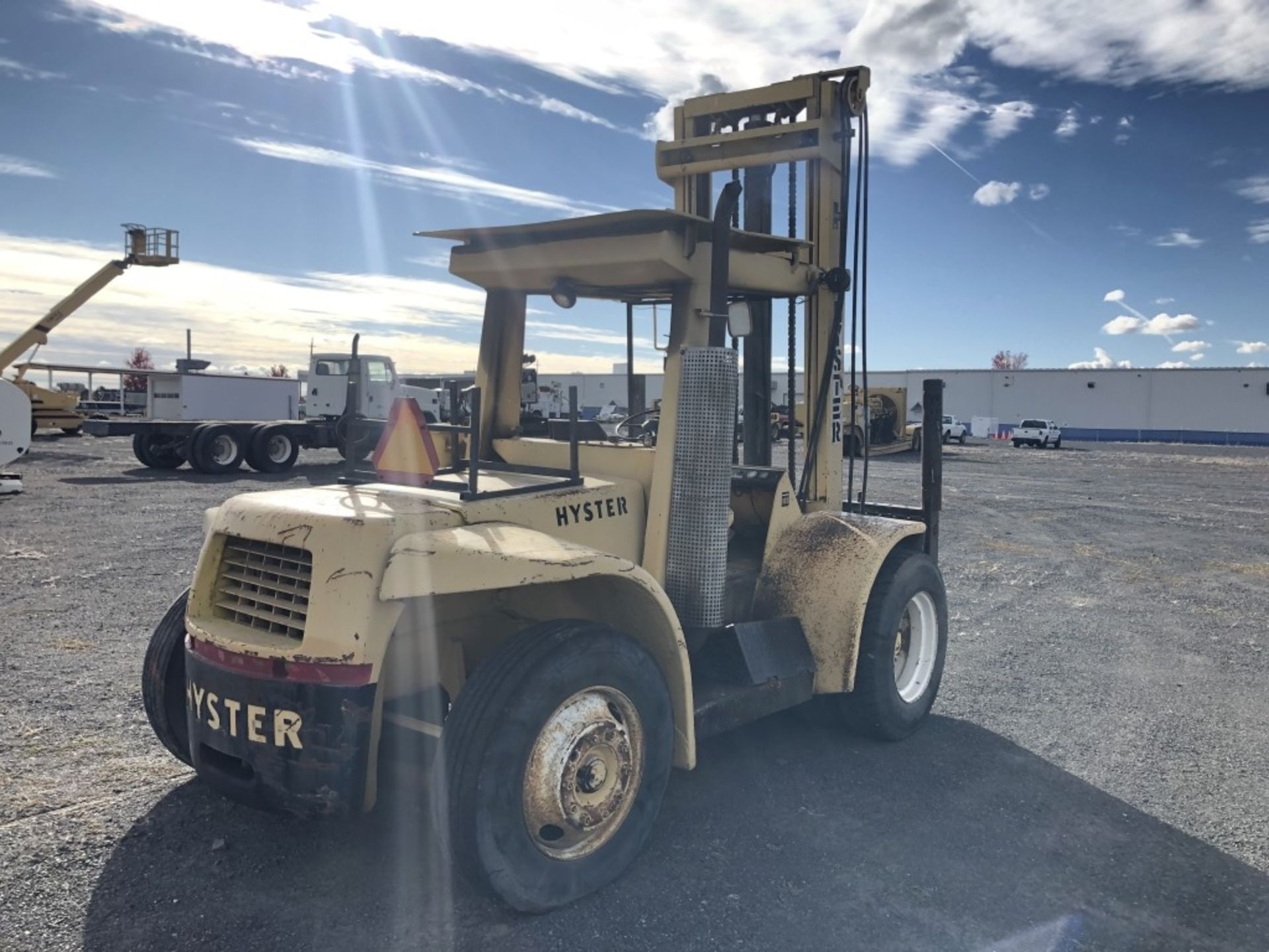 Hyster H165E Forklift - Image 3 of 16