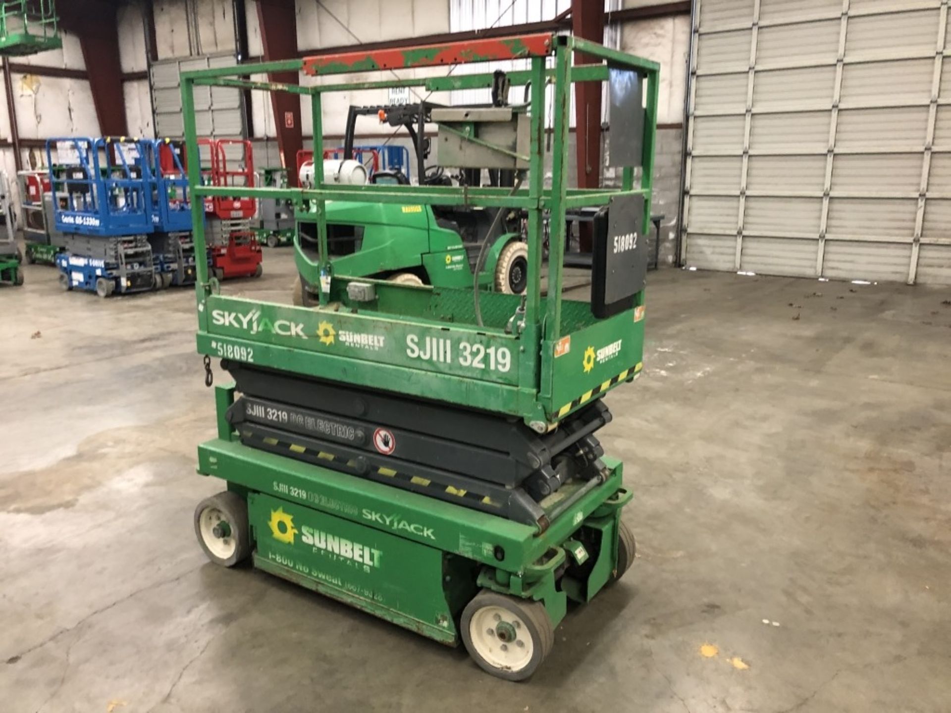 2013 Skyjack SJ III - 3219 Scissor Lift - Image 2 of 10