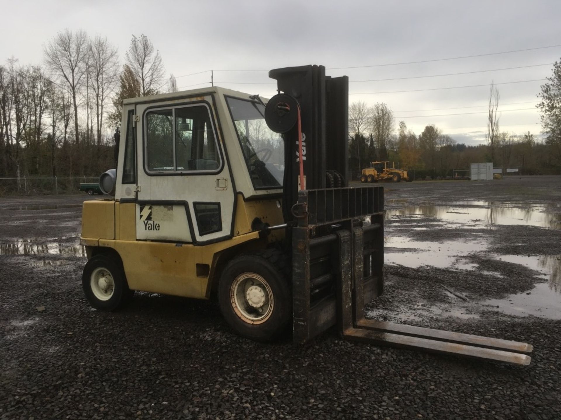 1986 Yale NGLP090 Forklift - Image 2 of 14