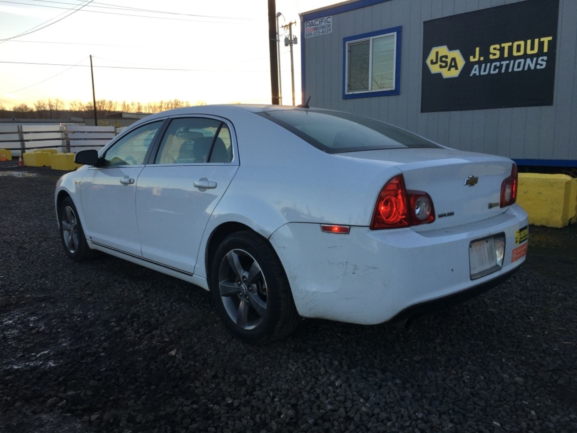 2009 Chevrolet Malibu Sedan - Image 4 of 14