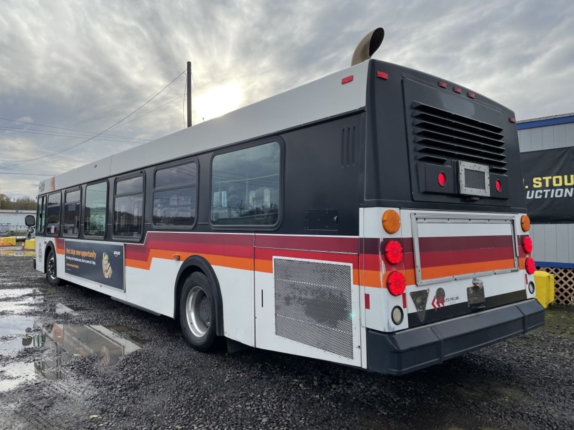 2000 New Flyer D40LF Transit Bus - Image 4 of 24