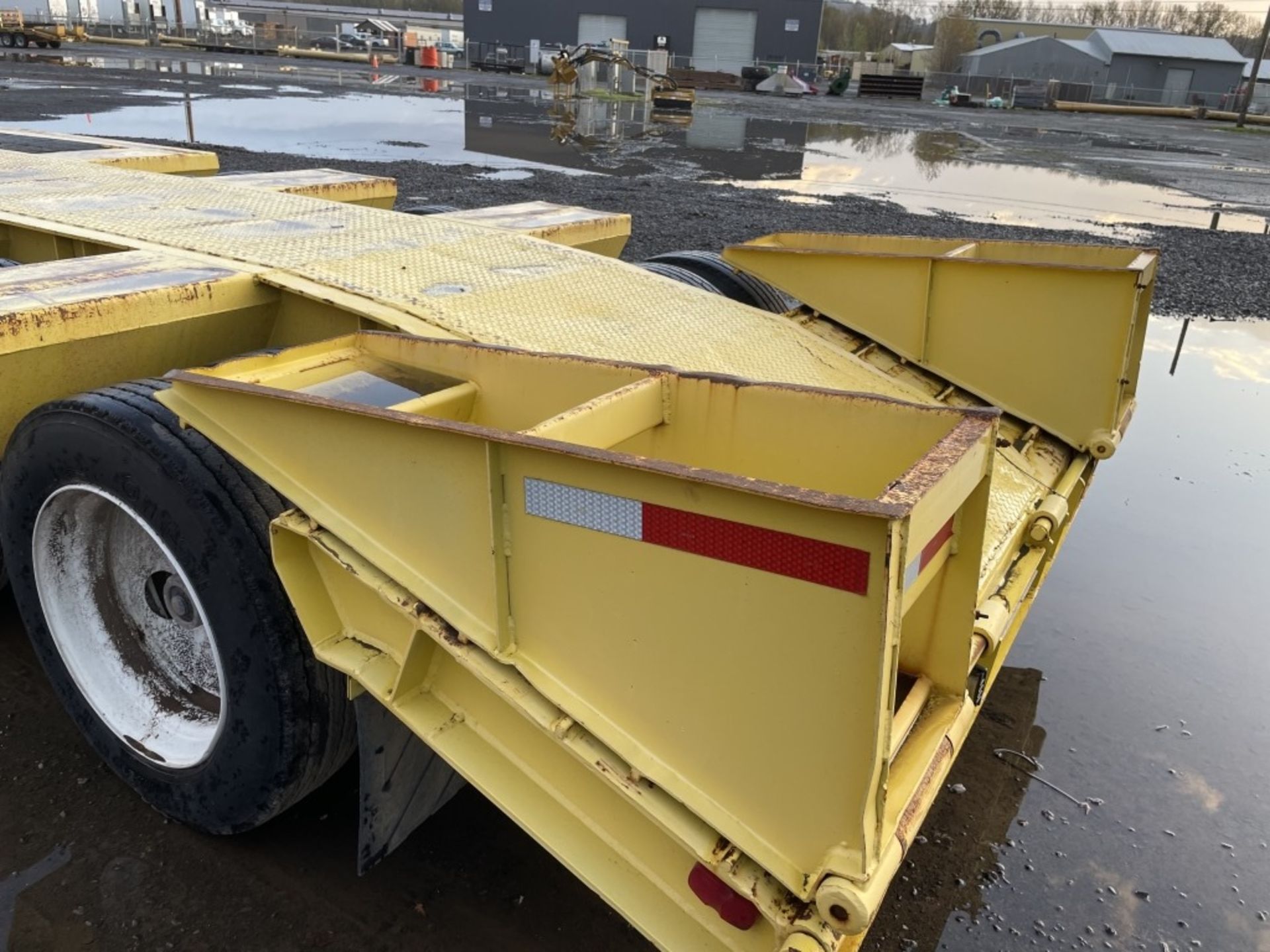 1985 Trail-Eze FG4048M3 Tri-Axle Lowboy Trailer - Image 7 of 14