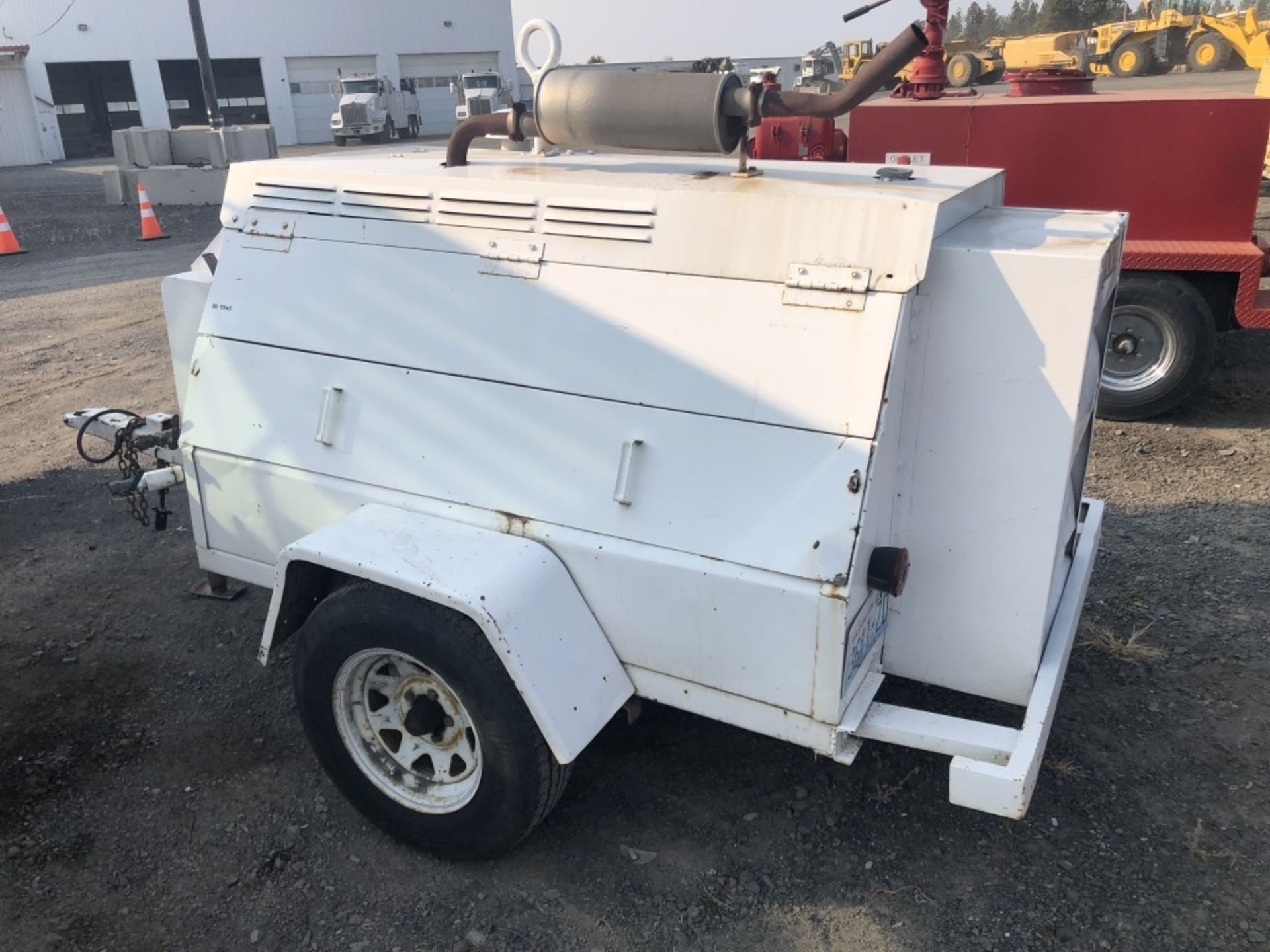 1979 Davey Permavane Towable Air Compressor - Image 3 of 10