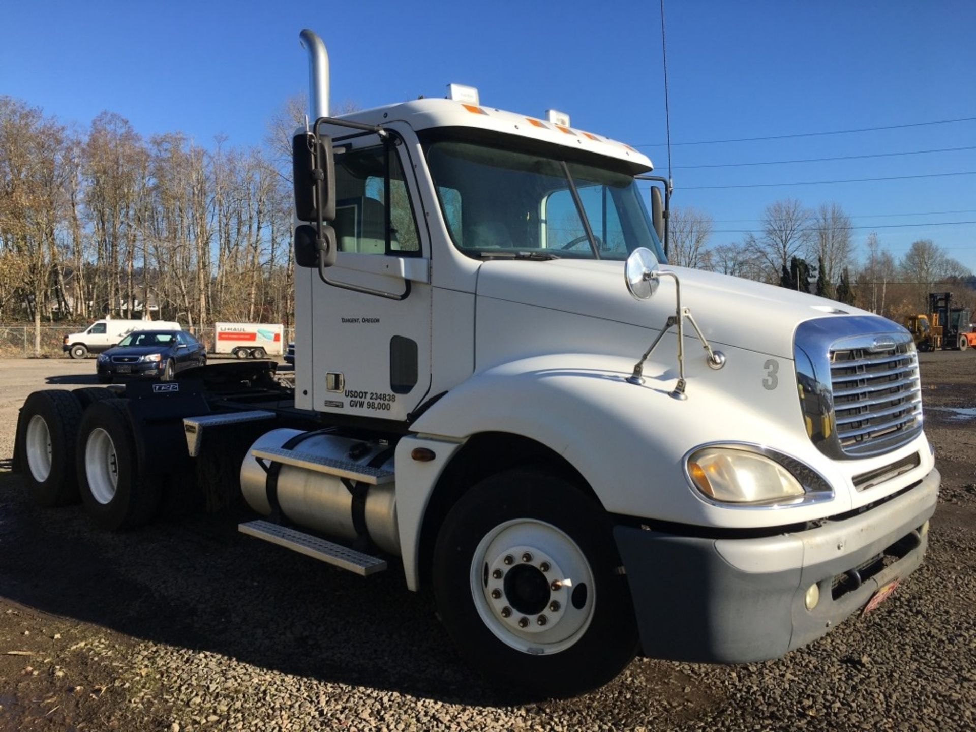 2004 Freightliner Columbia T/A Truck Tractor - Image 2 of 29