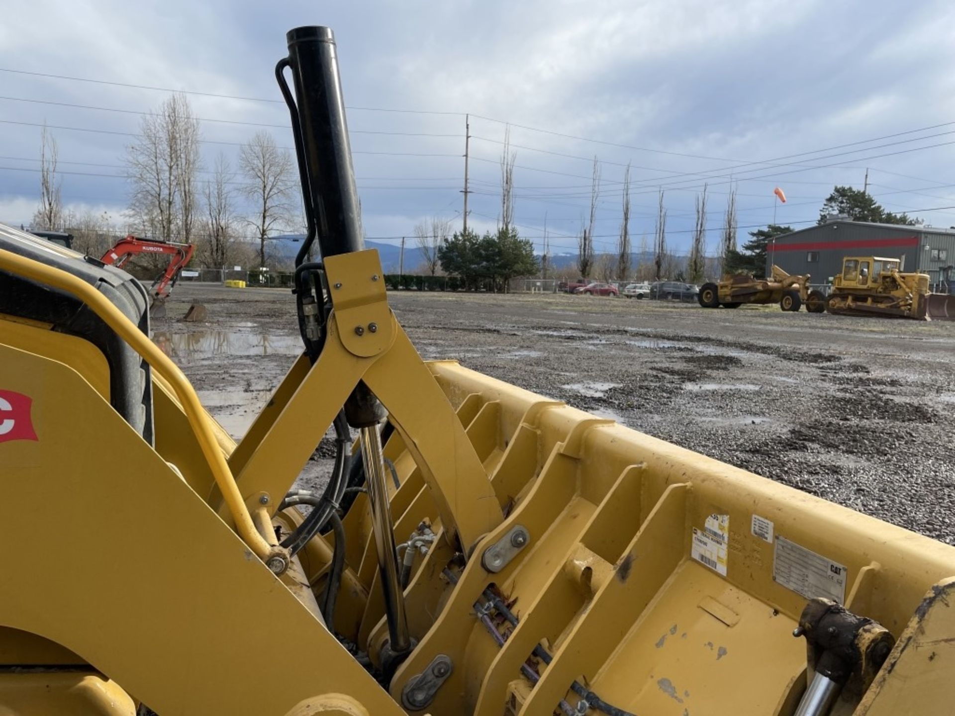 2018 Caterpillar 420F II 4x4 Loader Backhoe - Image 10 of 37