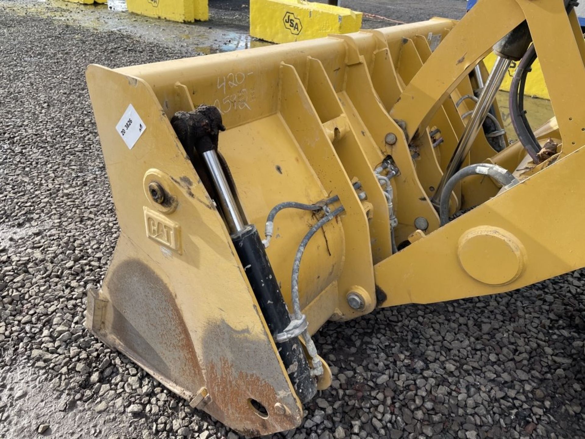 2018 Caterpillar 420F II 4x4 Loader Backhoe - Image 7 of 37