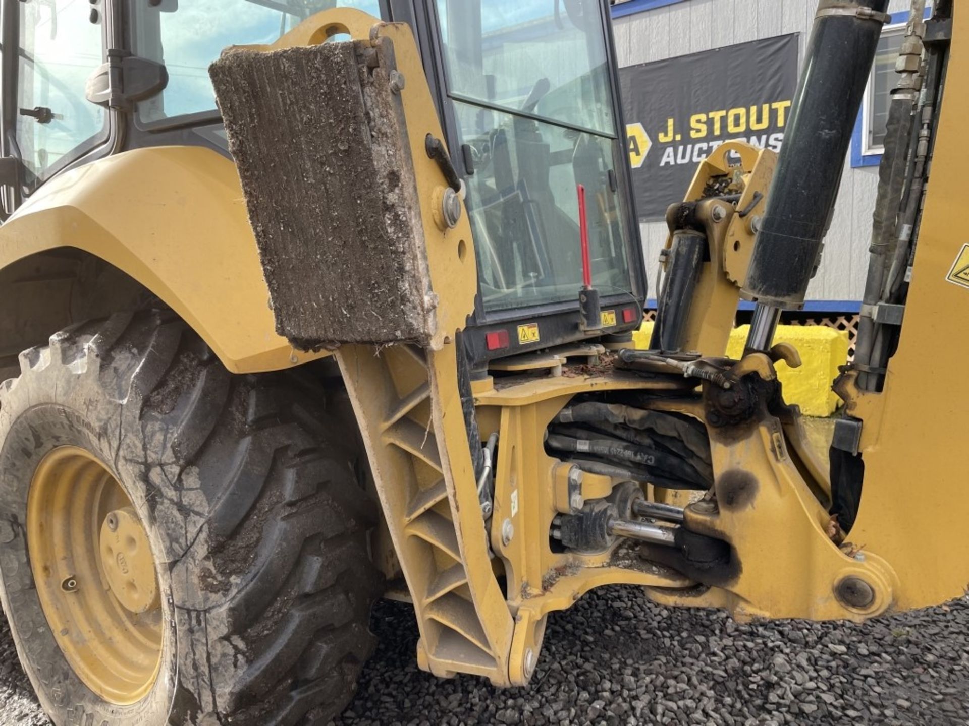 2018 Caterpillar 420F II 4x4 Loader Backhoe - Image 15 of 37