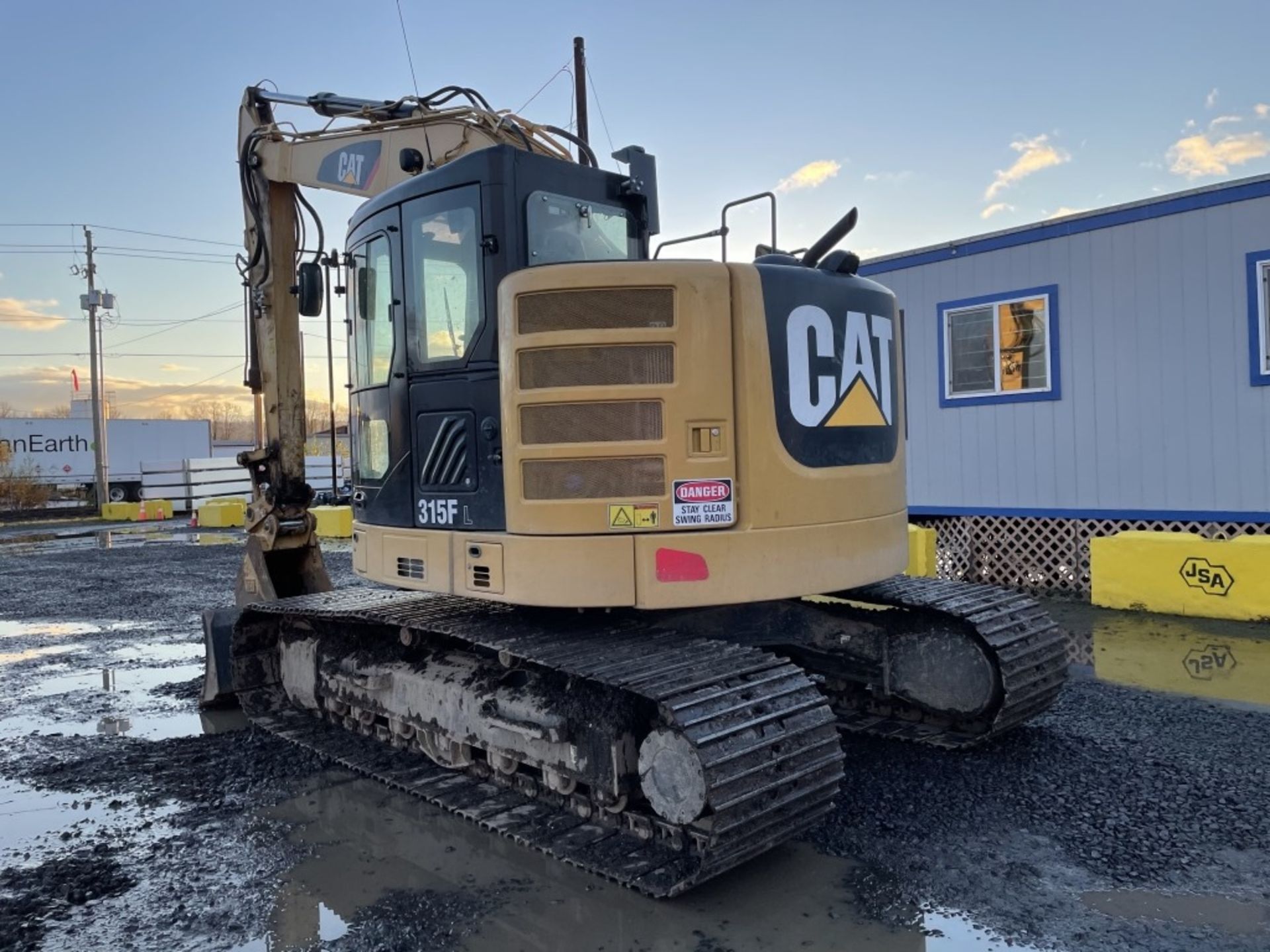 2018 Caterpillar 315F LCR Hydraulic Excavator - Image 4 of 36