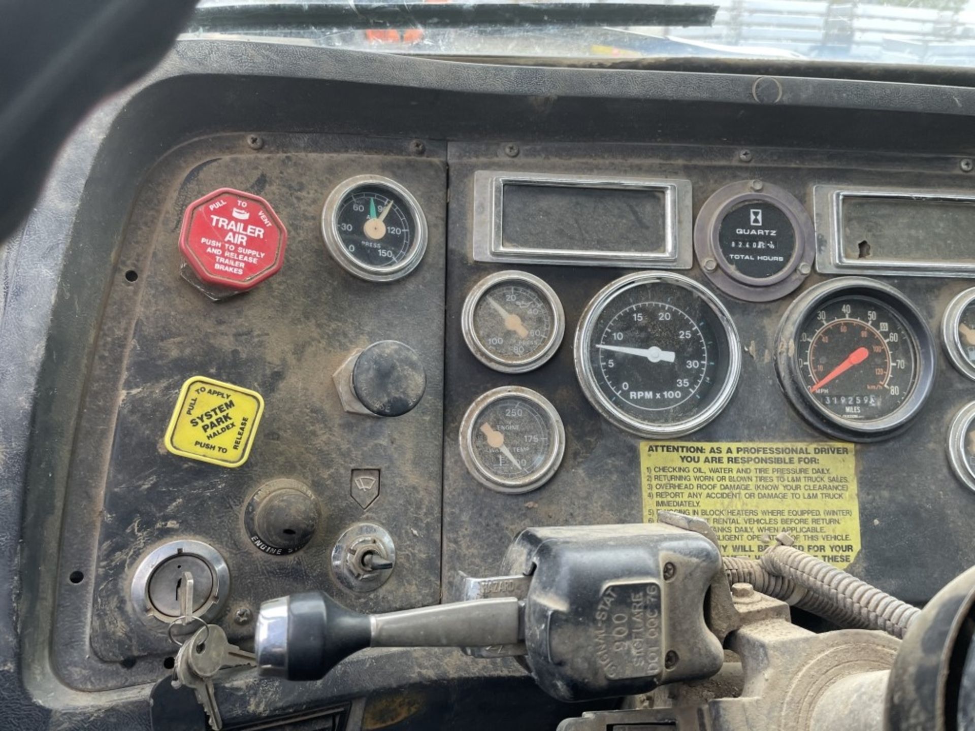 1990 Ford L9000 Fuel & Lube Truck - Image 21 of 27