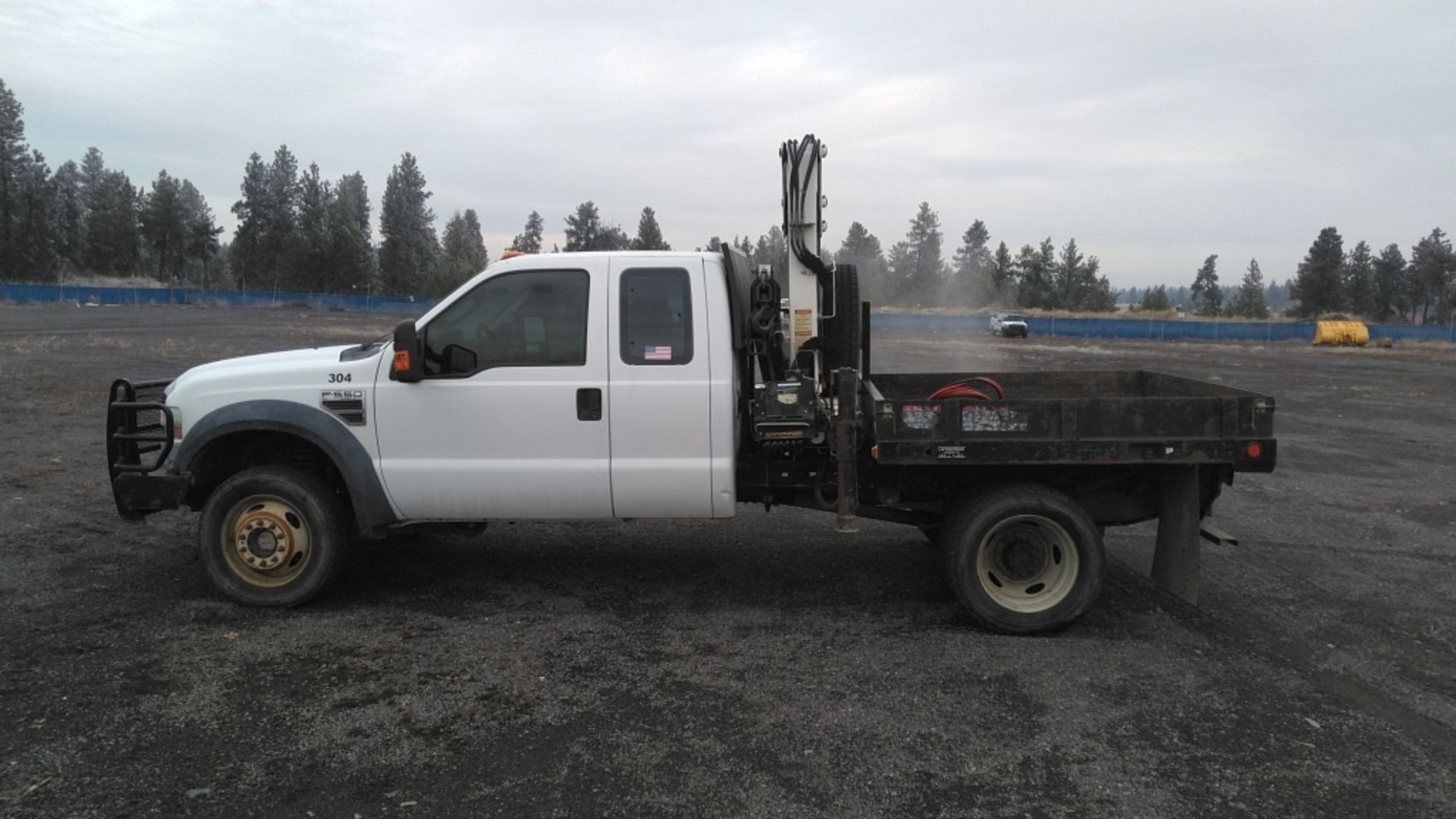 2008 Ford F550 4x4 Extra Cab Flatbed Truck - Image 8 of 30