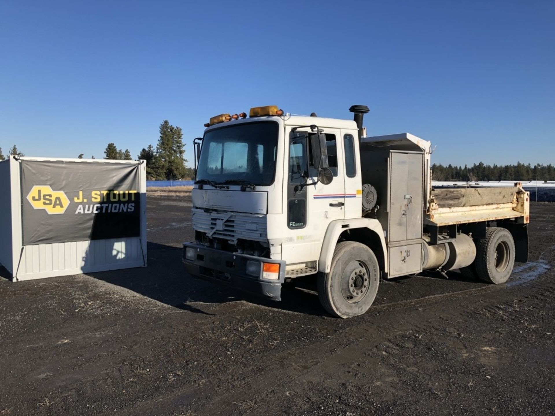 1994 Volvo FL-6 S/A Dump Truck