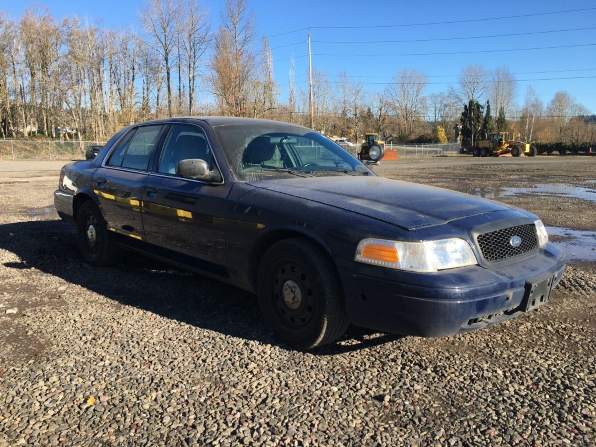 2011 Ford Crown Victoria Sedan - Image 2 of 14