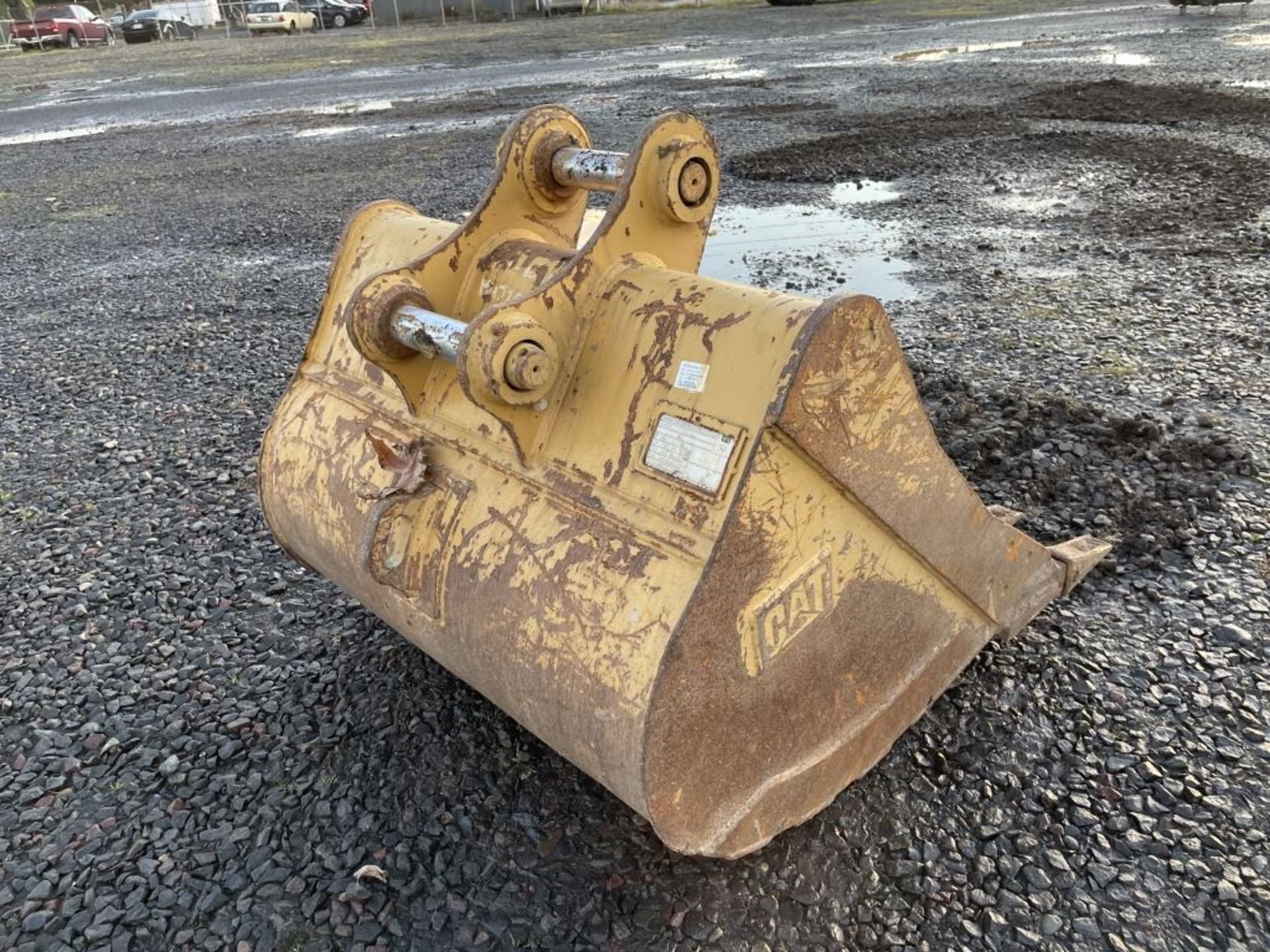 Caterpillar 48" Dig Bucket - Image 2 of 5