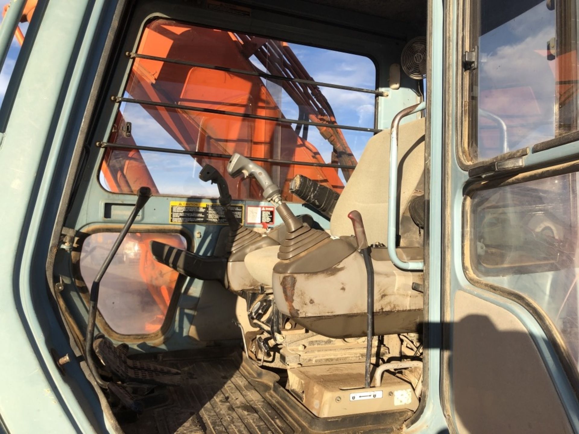 1996 Hitachi EX220LC Hydraulic Excavator - Image 15 of 19