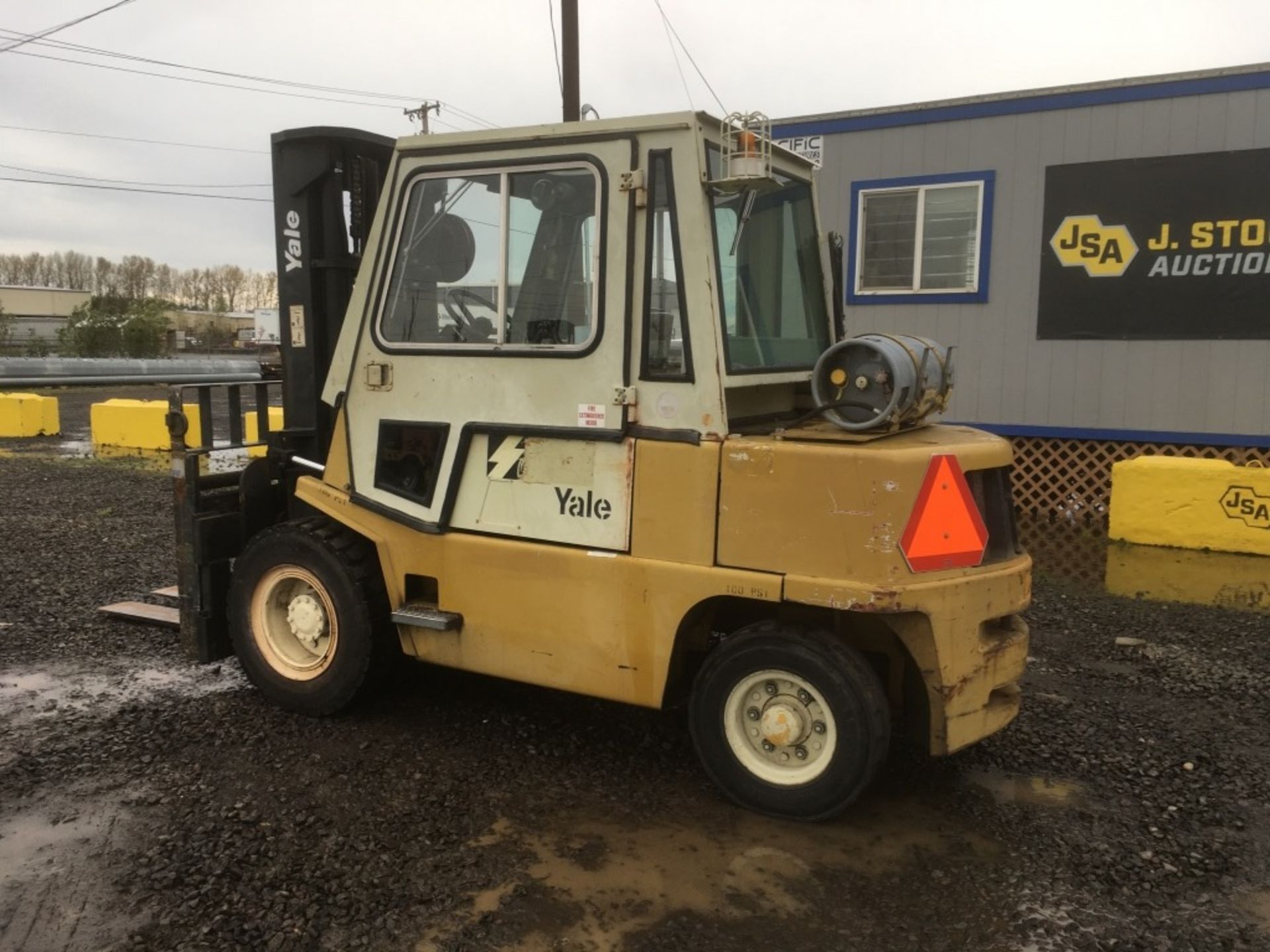 1986 Yale NGLP090 Forklift - Image 4 of 14