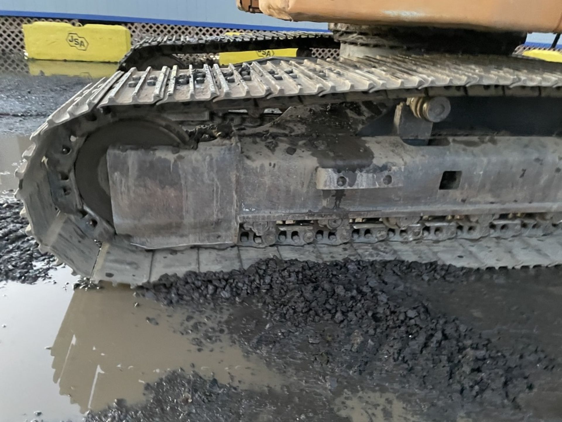 Case CX225 SR Hydraulic Excavator - Image 15 of 28