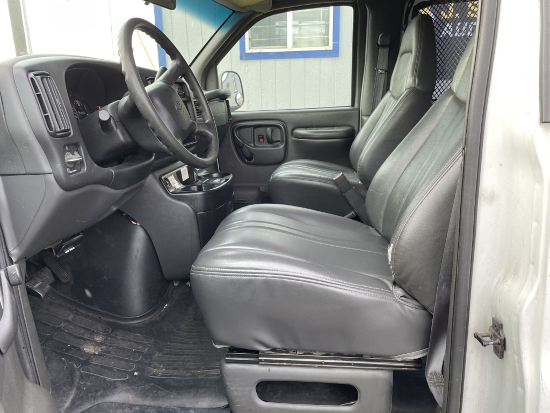 2002 Chevrolet Express 3500 Cargo Van - Image 13 of 16