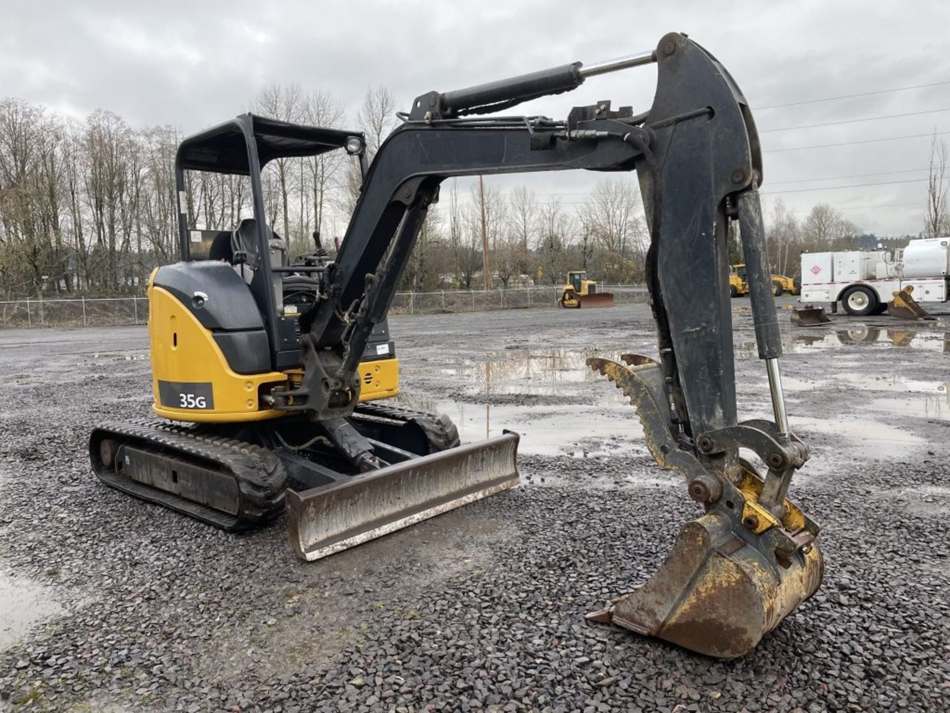 2016 John Deere 35G Mini Hydraulic Excavator - Image 2 of 30