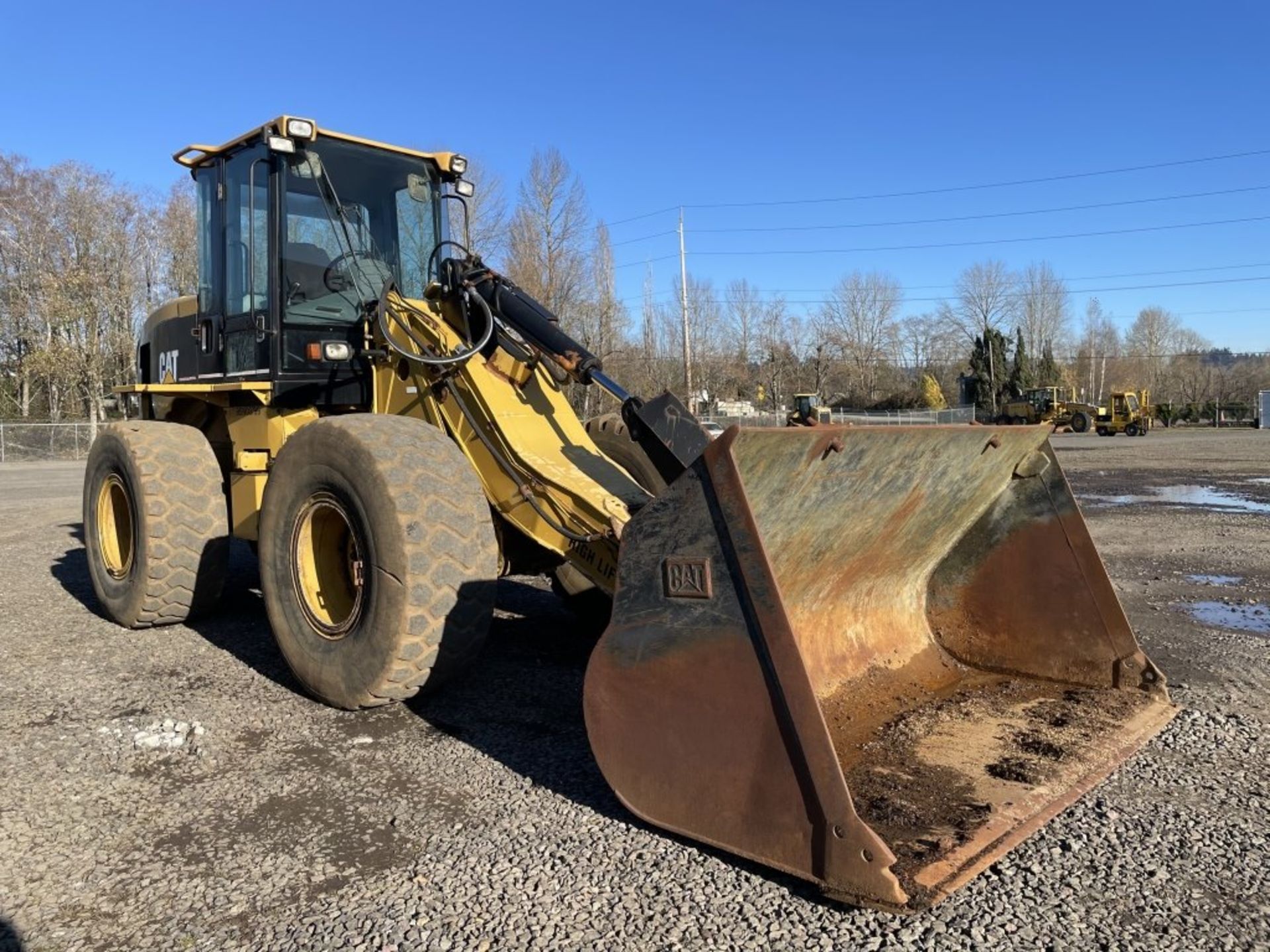 2000 Caterpillar 924G Wheel Loader - Image 2 of 28