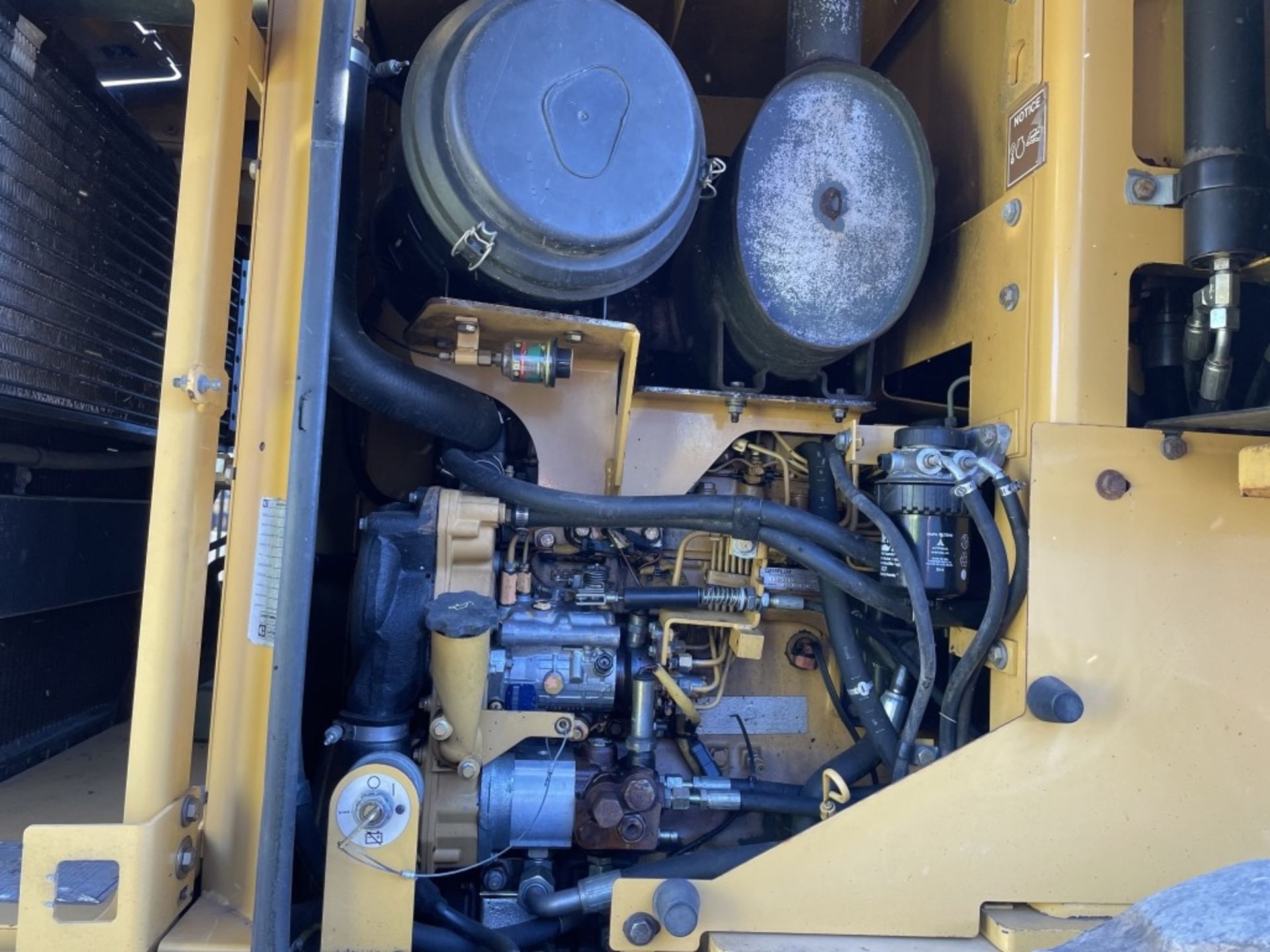 2000 Caterpillar 924G Wheel Loader - Image 18 of 28