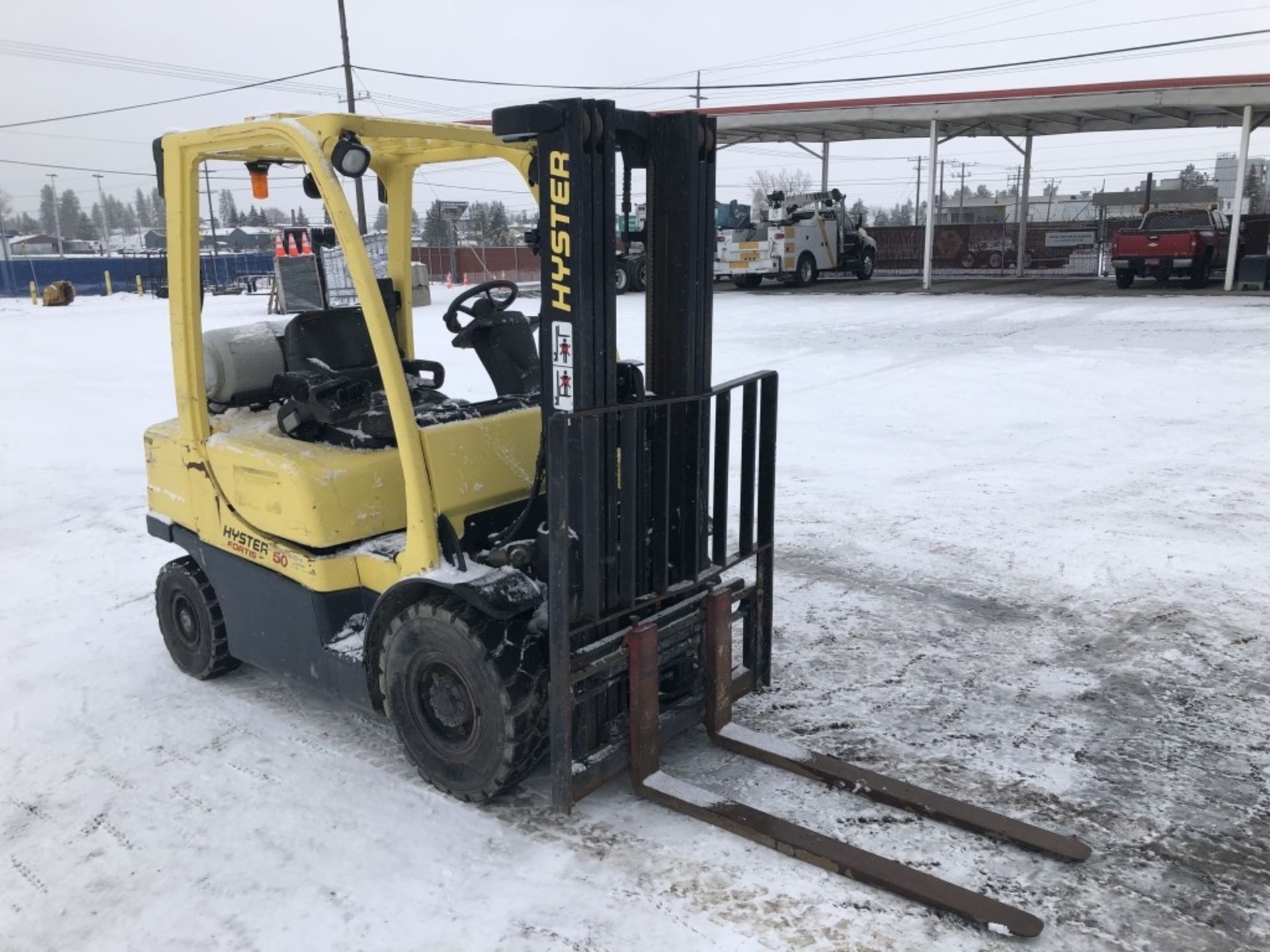 2005 Hyster H50FT Forklift - Image 2 of 15