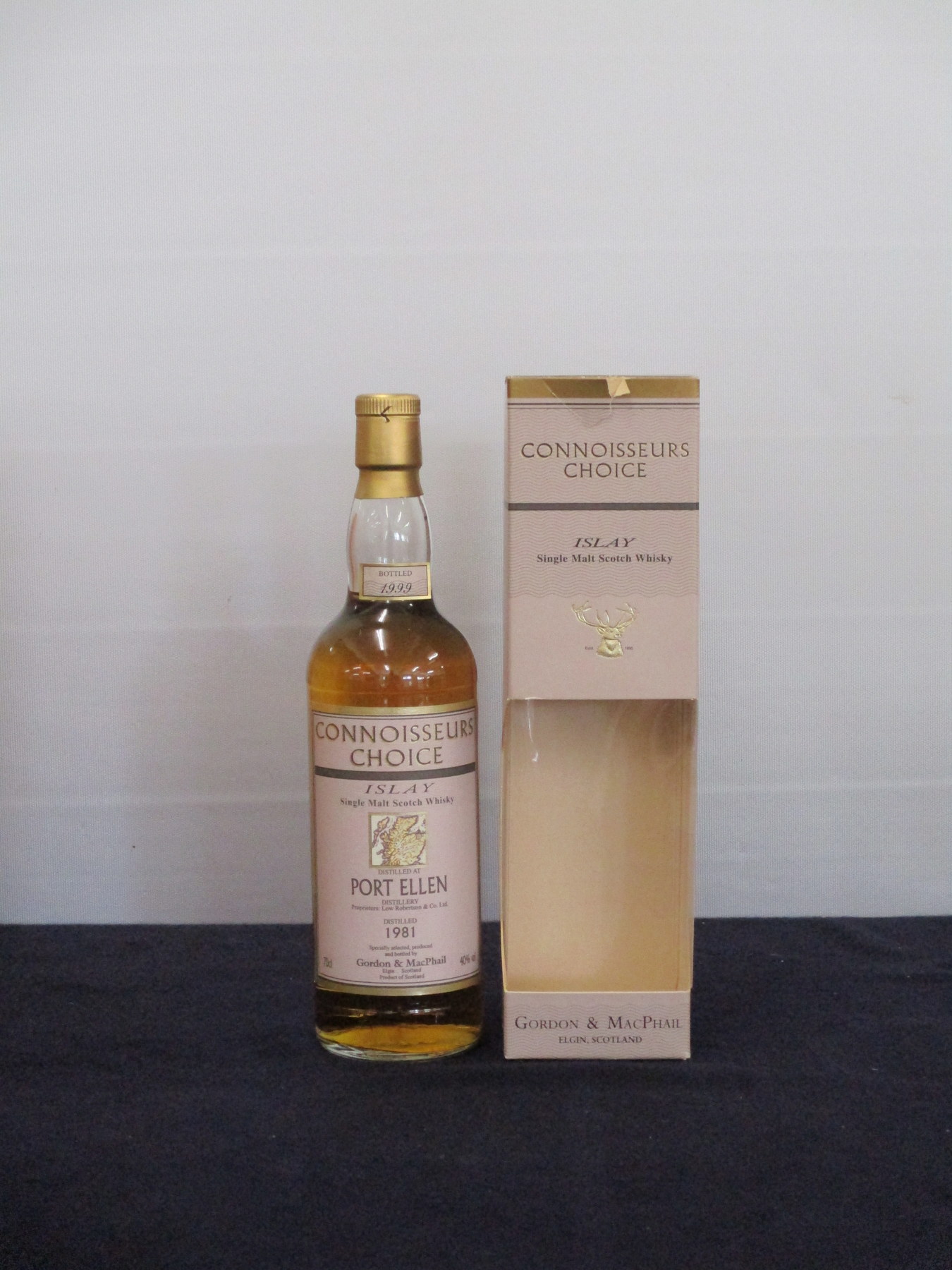 1 bt Port Ellen Connoisseurs Choice Islay Malt Whisky distilled 1981 bottled 1999 Gordon &