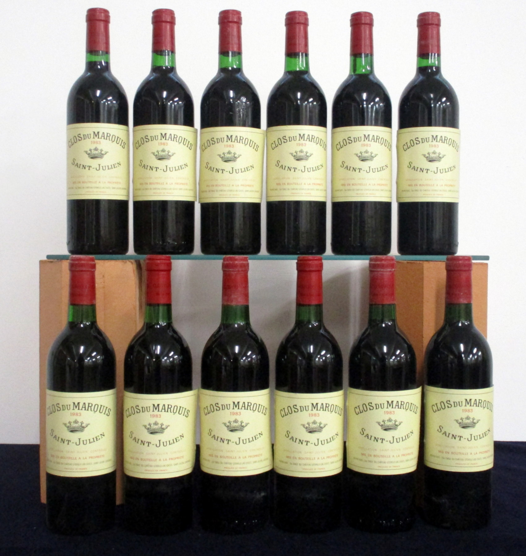 12 bts Clos du Marquis 1983 owc