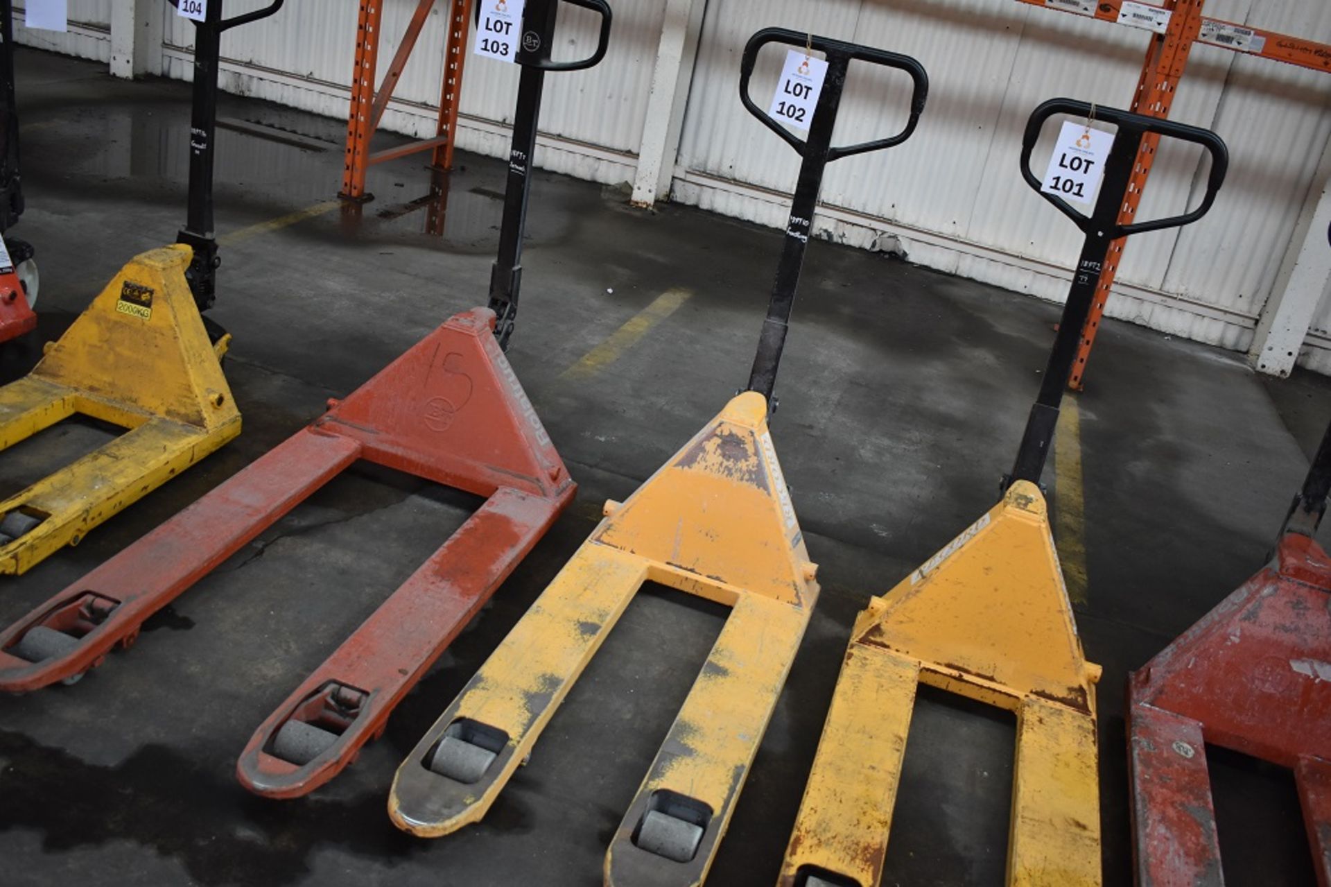 RECORD 2500KG PALLET TRUCK