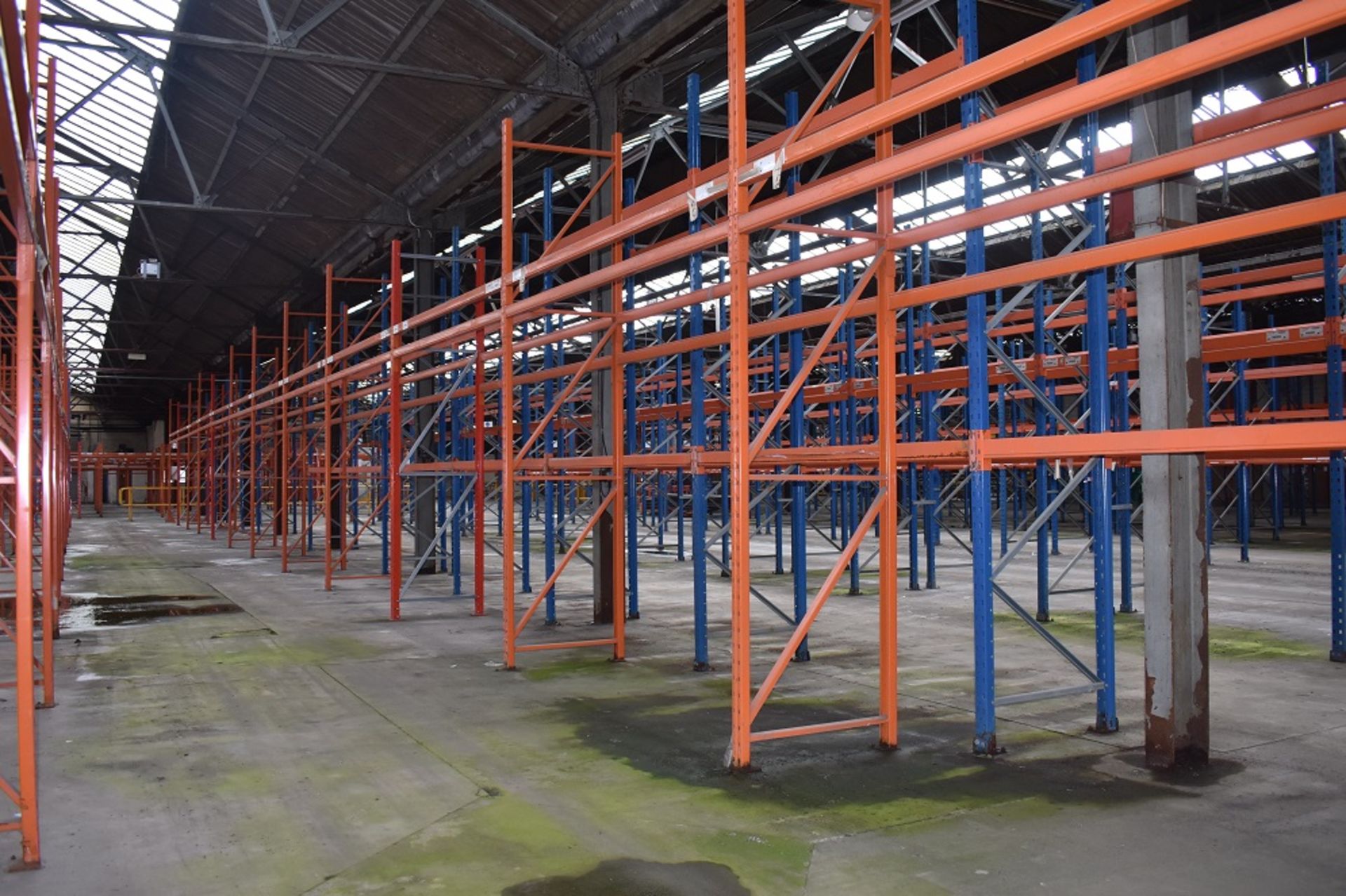 12 X BAYS OF 3 MTR HIGH BOLTLESS PALLET RACKING CONSISTING OF 44 BEAMS 13 X FRAMES - Image 2 of 2