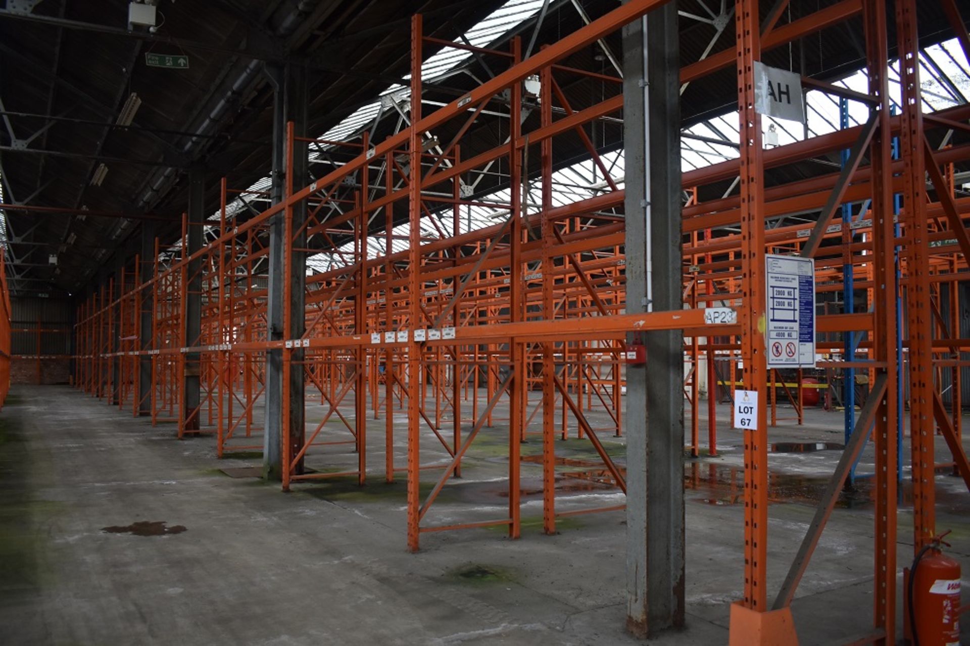 15 X BAYS OF 3 MTR HIGH BOLTLESS PALLET RACKING CONSISTING OF 58 BEAMS 16 X FRAMES - Image 2 of 4