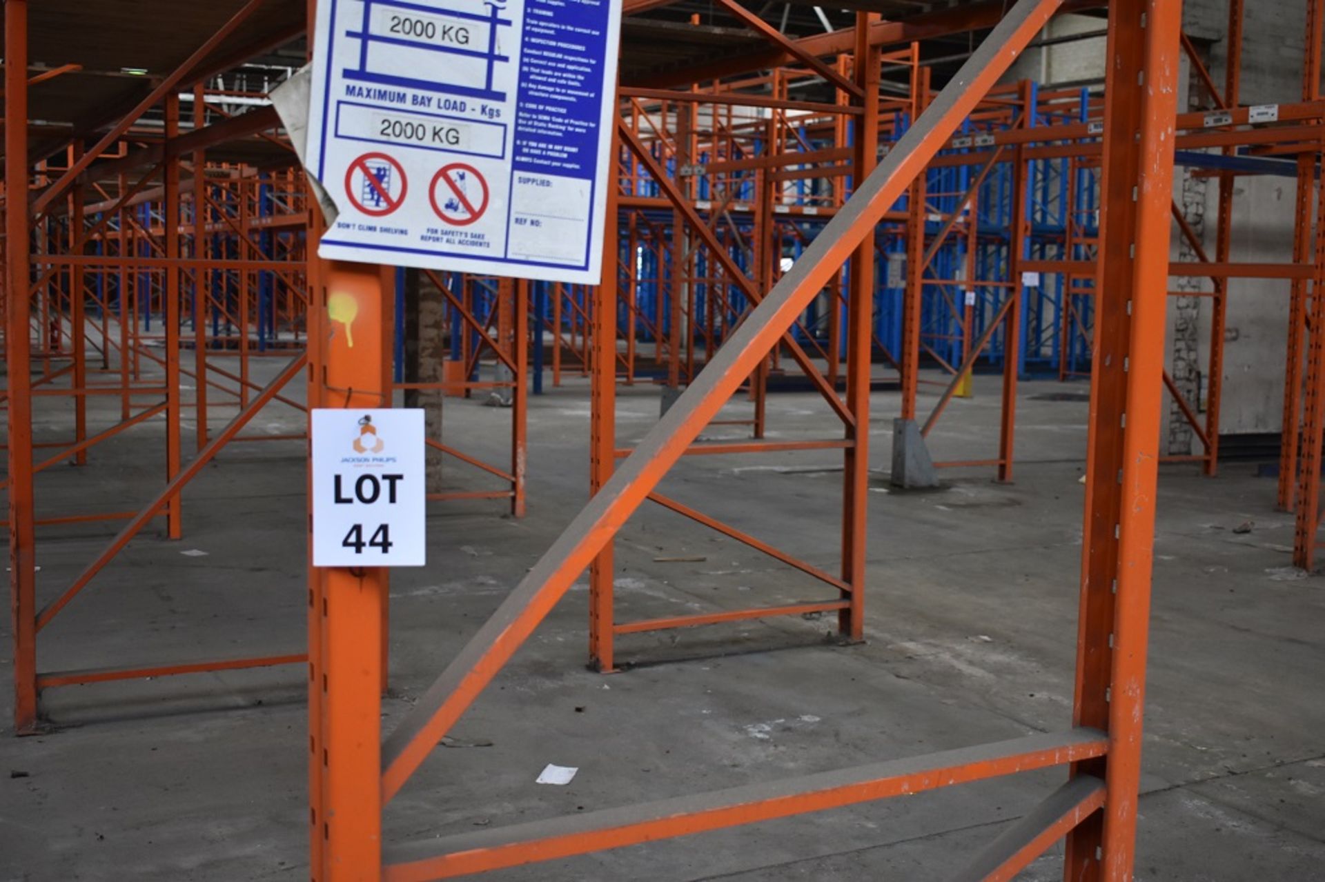 20 X BAYS OF 3 MTR HIGH BOLTLESS PALLET RACKING CONSISTING OF 40 BEAMS 21 X FRAMES