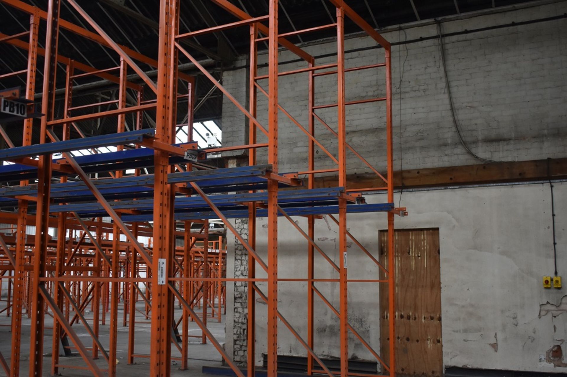 8 X BAYS OF 5 MTR HIGH DRIVE IN PALLET RACKING CONSISTING OF 36 BEAMS 20 X FRAMES - Image 2 of 3