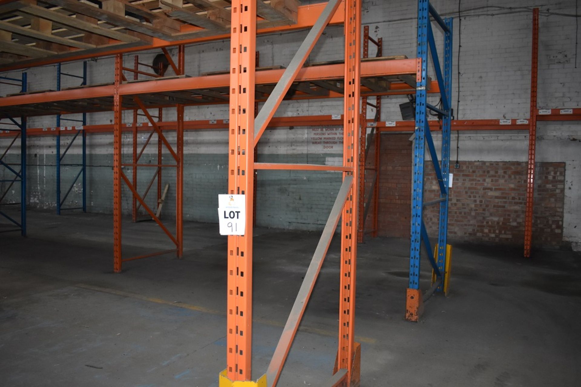 5 X BAYS OF 3 MTR HIGH BOLTLESS PALLET RACKING CONSISTING OF 10 BEAMS 6 X FRAMES