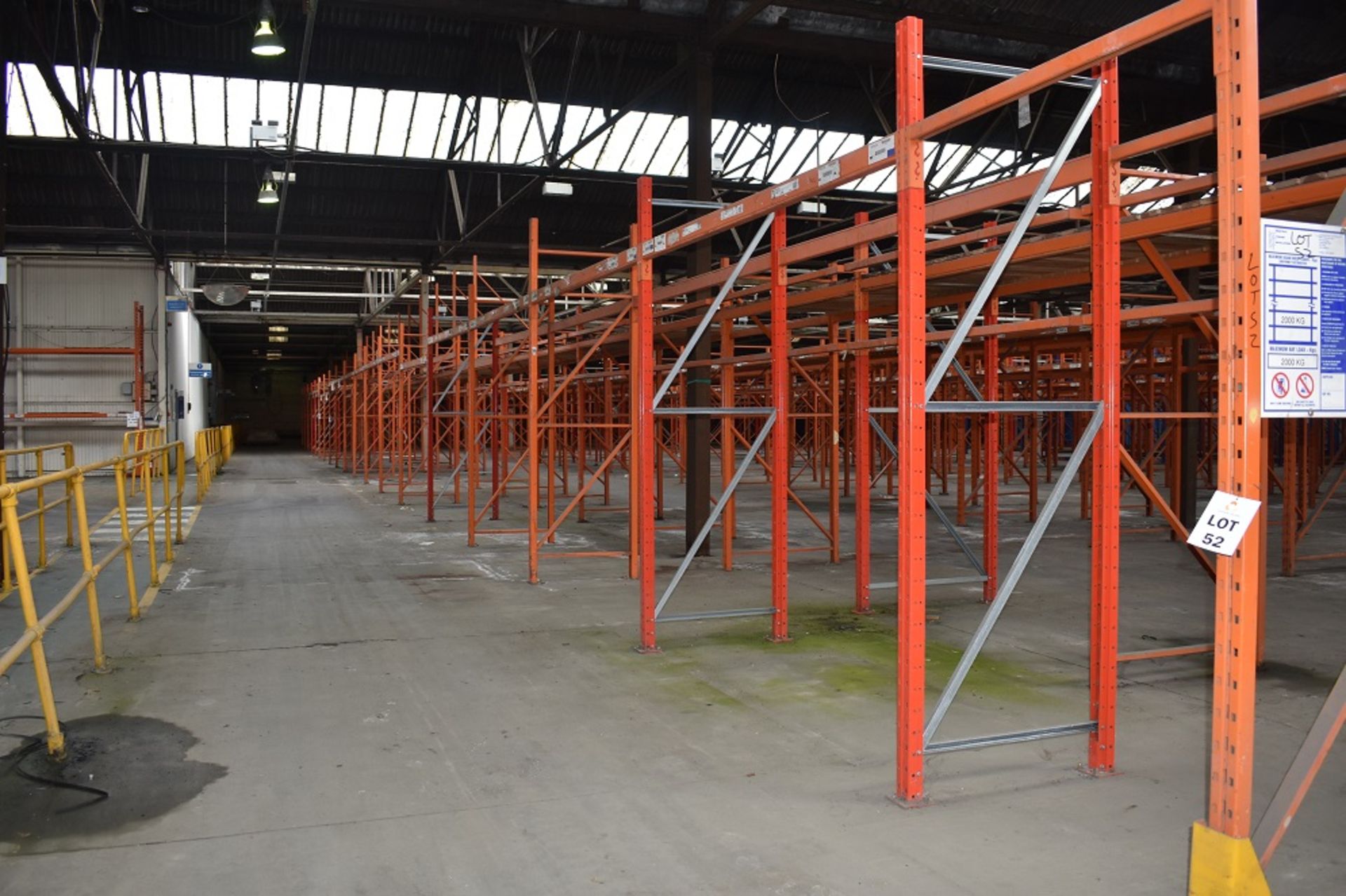 22 X BAYS OF 3 MTR HIGH BOLTLESS PALLET RACKING CONSISTING OF 46 BEAMS 22 X FRAMES - Image 2 of 2