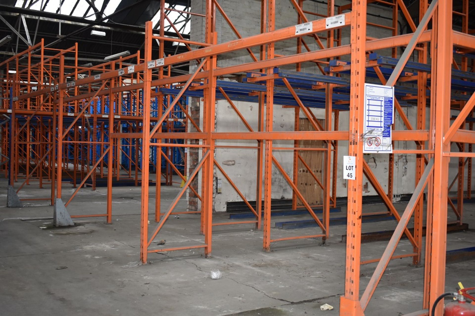 5 X BAYS OF 3 MTR HIGH BOLTLESS PALLET RACKING CONSISTING OF 14 BEAMS 7 X FRAMES - Image 2 of 3