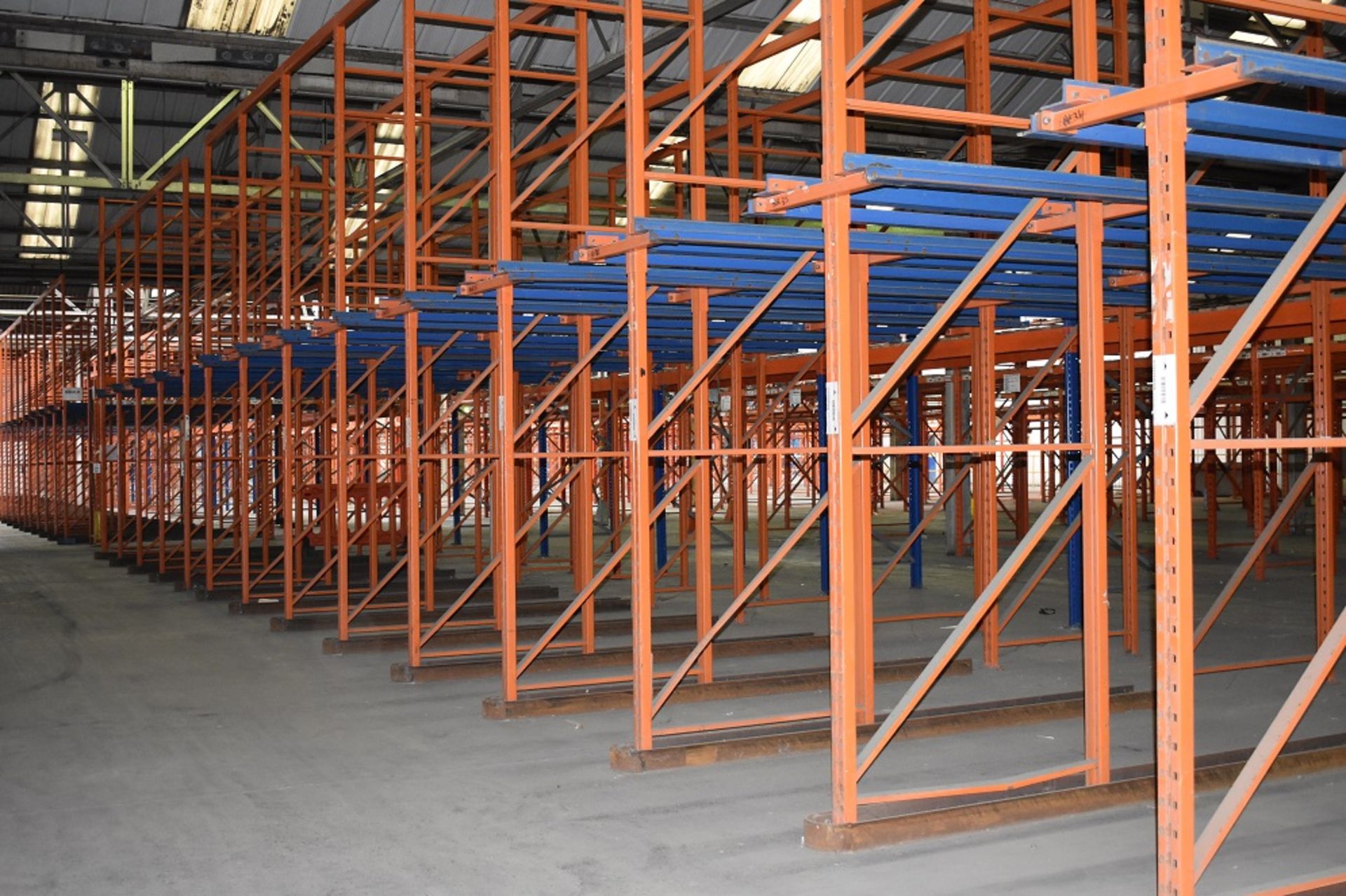 9 X BAYS OF 5 MTR HIGH DRIVE IN PALLET RACKING CONSISTING OF 36 BEAMS 20 X FRAMES - Image 2 of 2