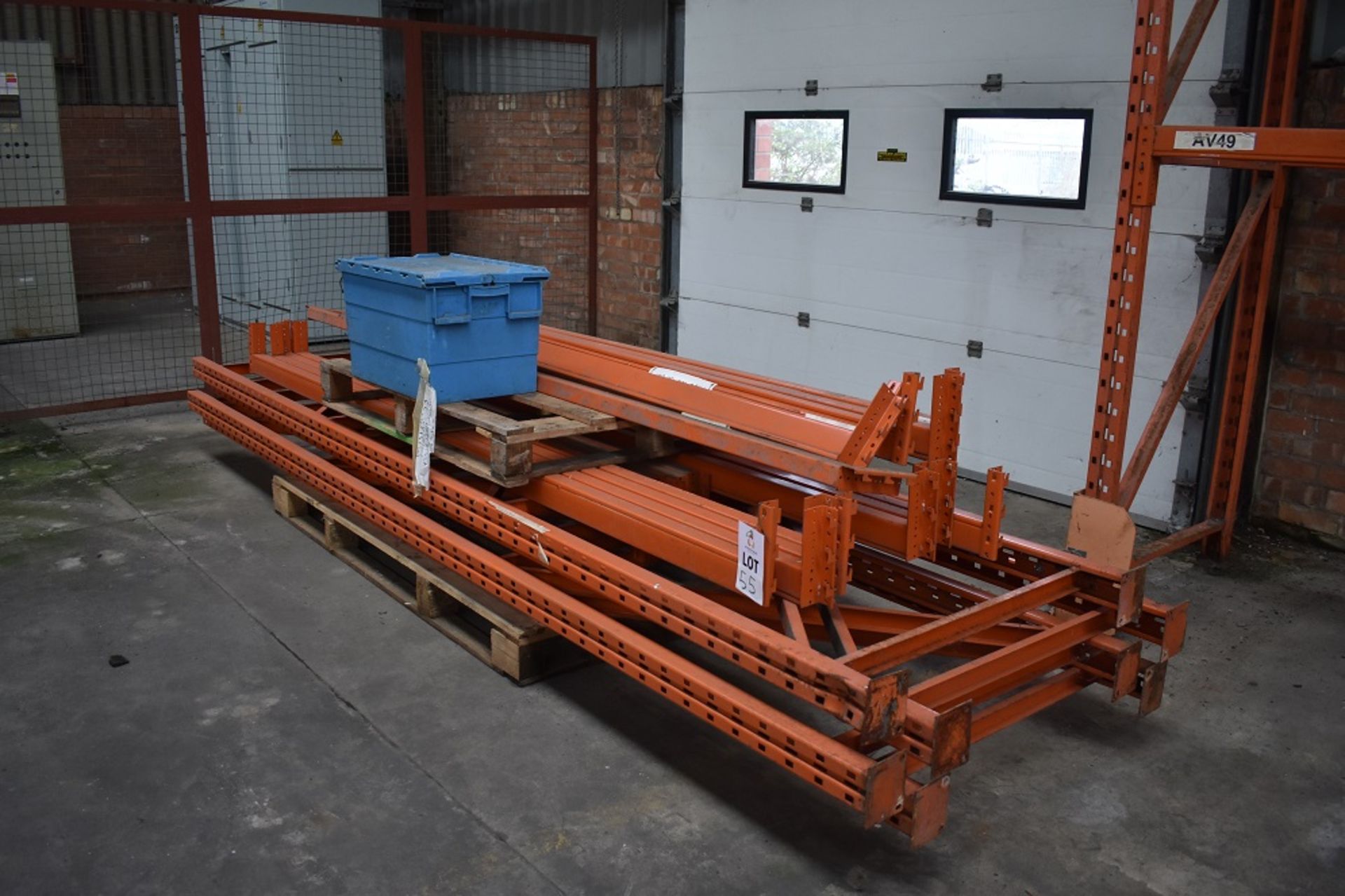 10 X BAYS OF 3 MTR HIGH BOLTLESS PALLET RACKING CONSISTING OF 40 BEAMS 12 X FRAMES - Image 3 of 3