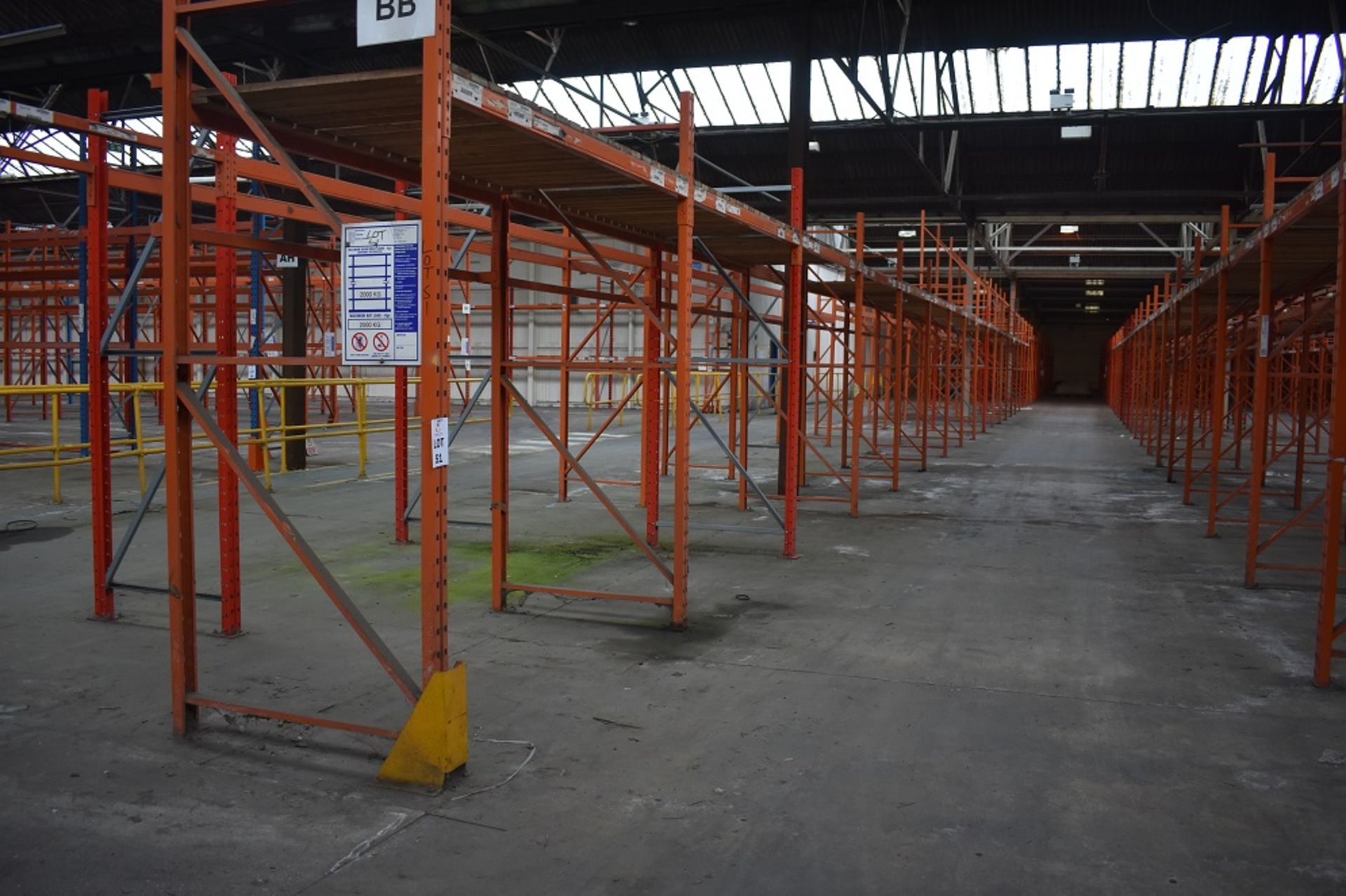 23 X BAYS OF 3 MTR HIGH BOLTLESS PALLET RACKING CONSISTING OF 47 BEAMS 24 X FRAMES - Image 2 of 2