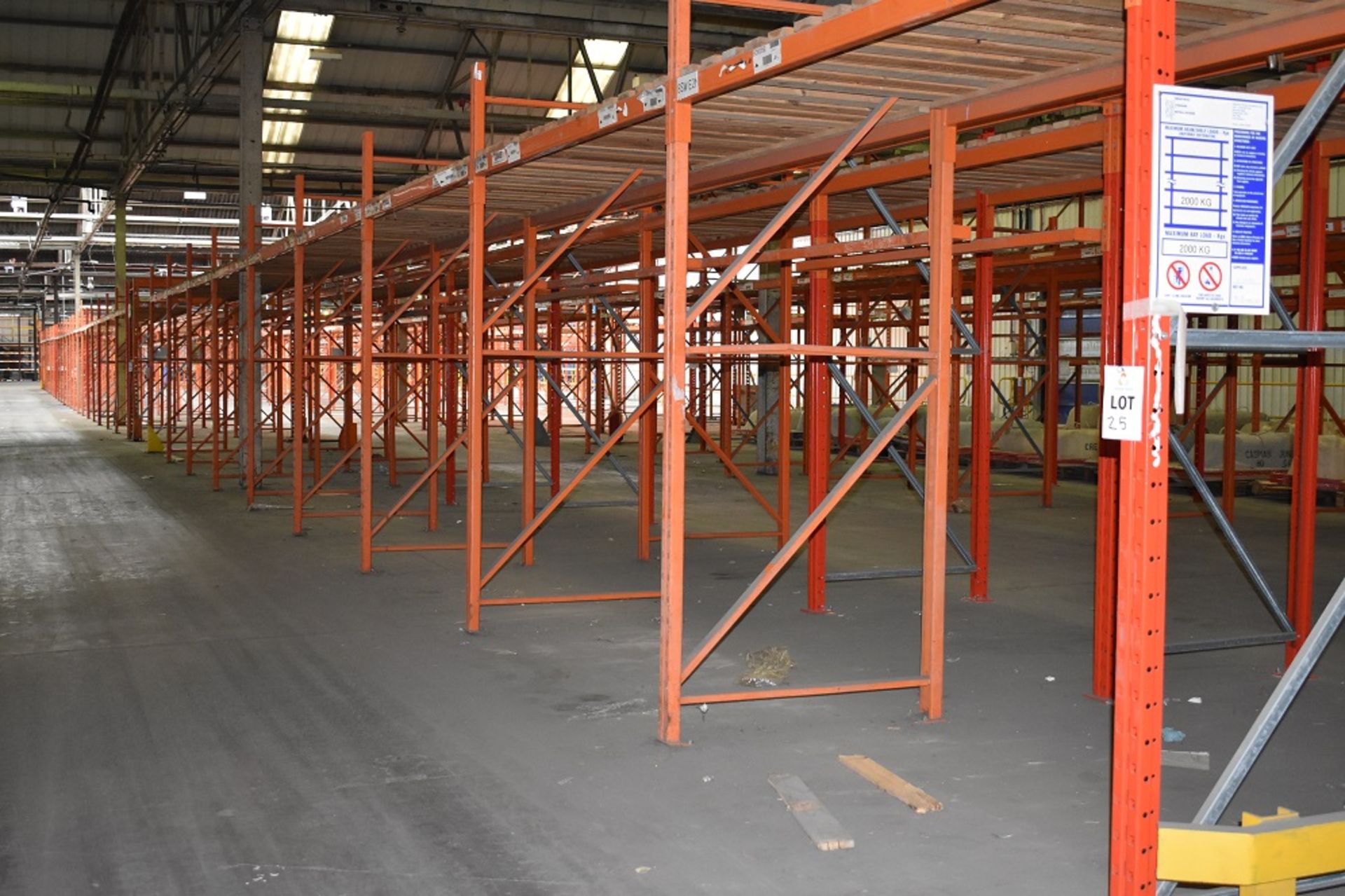 9 X BAYS OF 3 MTR HIGH BOLTLESS PALLET RACKING CONSISTING OF 18 BEAMS 10 X FRAMES - Image 2 of 2