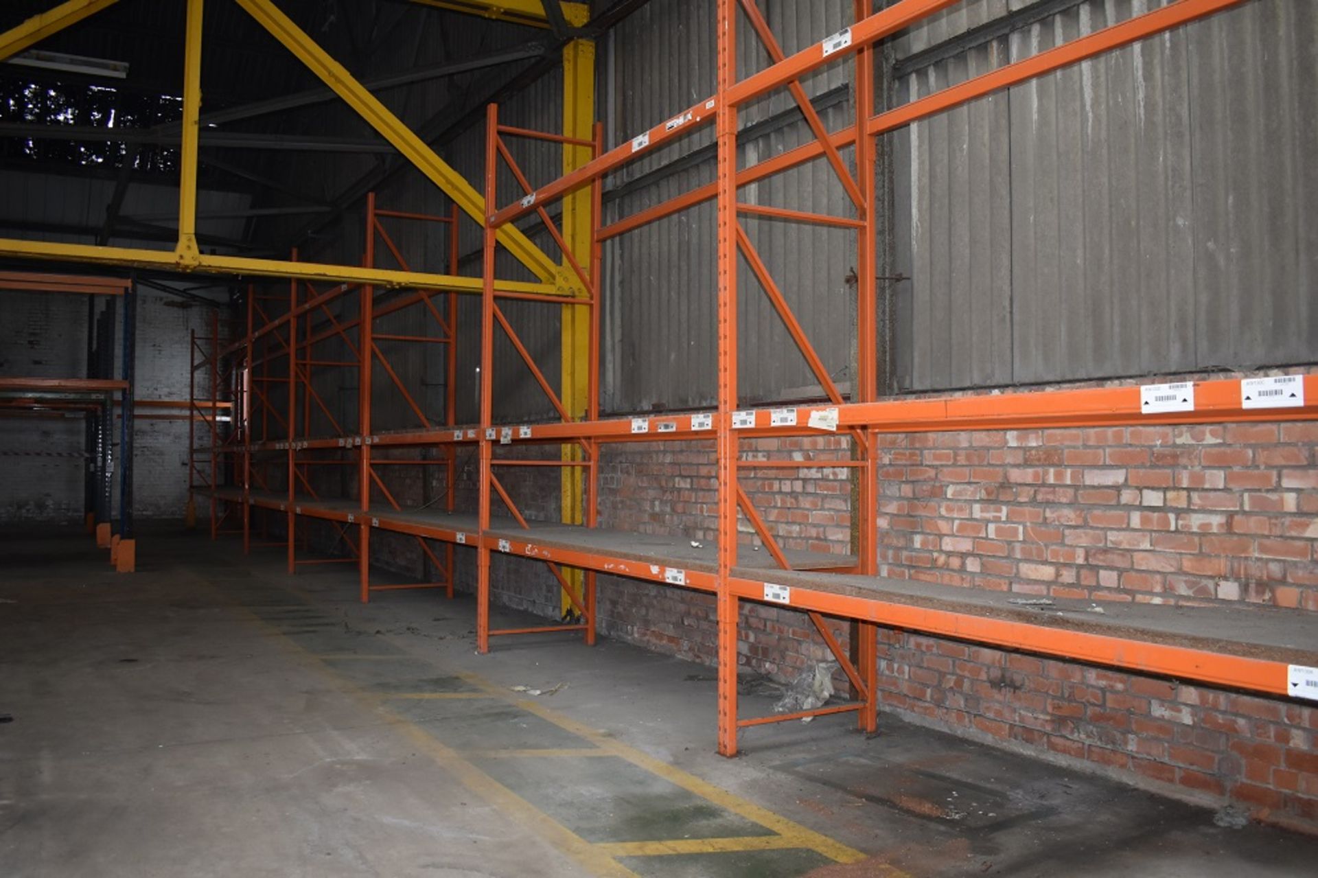 7 X BAYS OF 3 MTR HIGH BOLTLESS PALLET RACKING CONSISTING OF 40 BEAMS 8 X FRAMES - Image 2 of 2