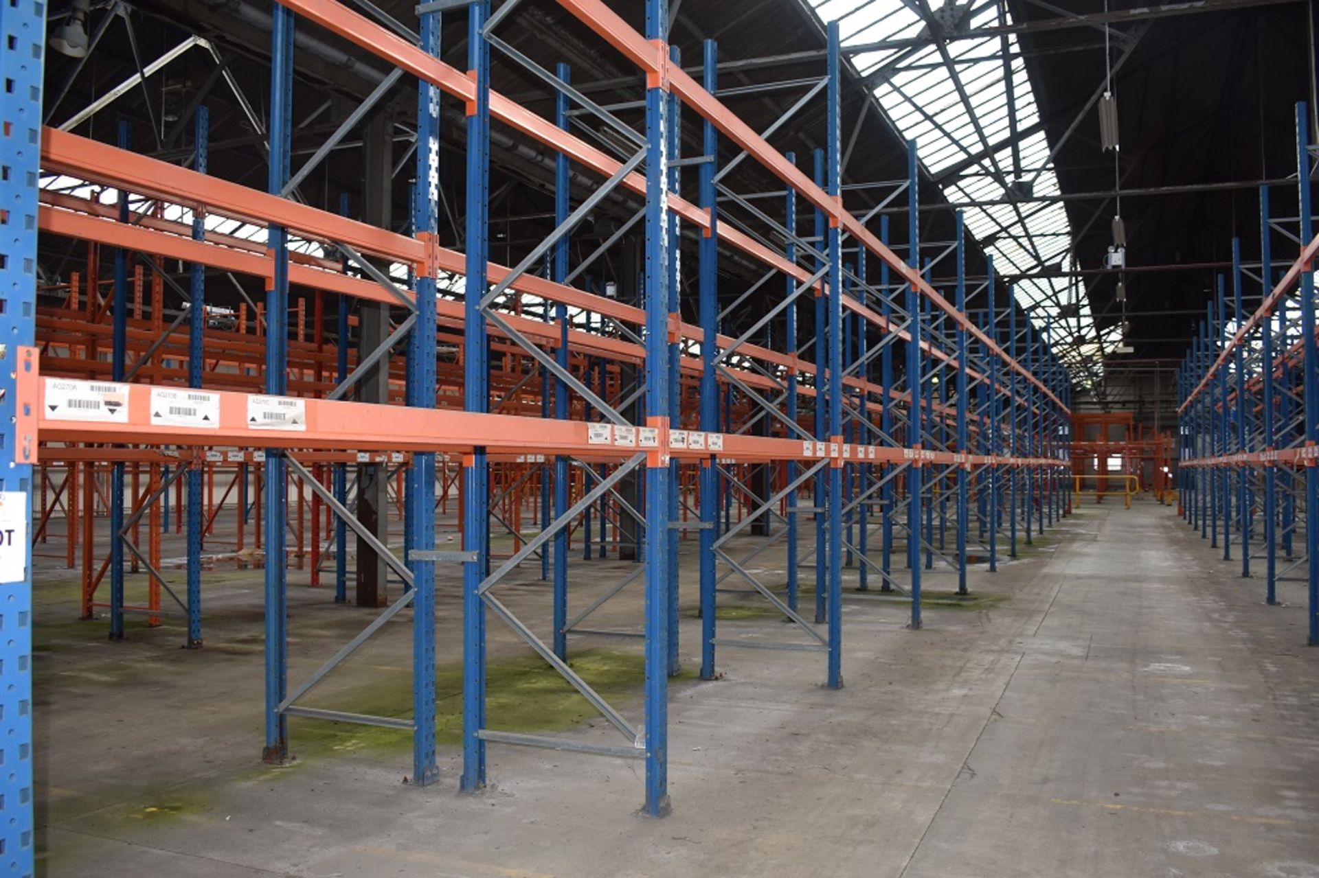 12 X BAYS OF 3 MTR HIGH BOLTLESS PALLET RACKING CONSISTING OF 48 BEAMS 13 X FRAMES - Image 2 of 2