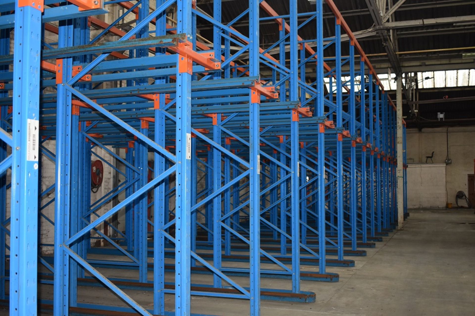 11 X BAYS OF 5 MTR HIGH DRIVE IN PALLET RACKING CONSISTING OF66 BEAMS 36 X FRAMES - Image 2 of 3