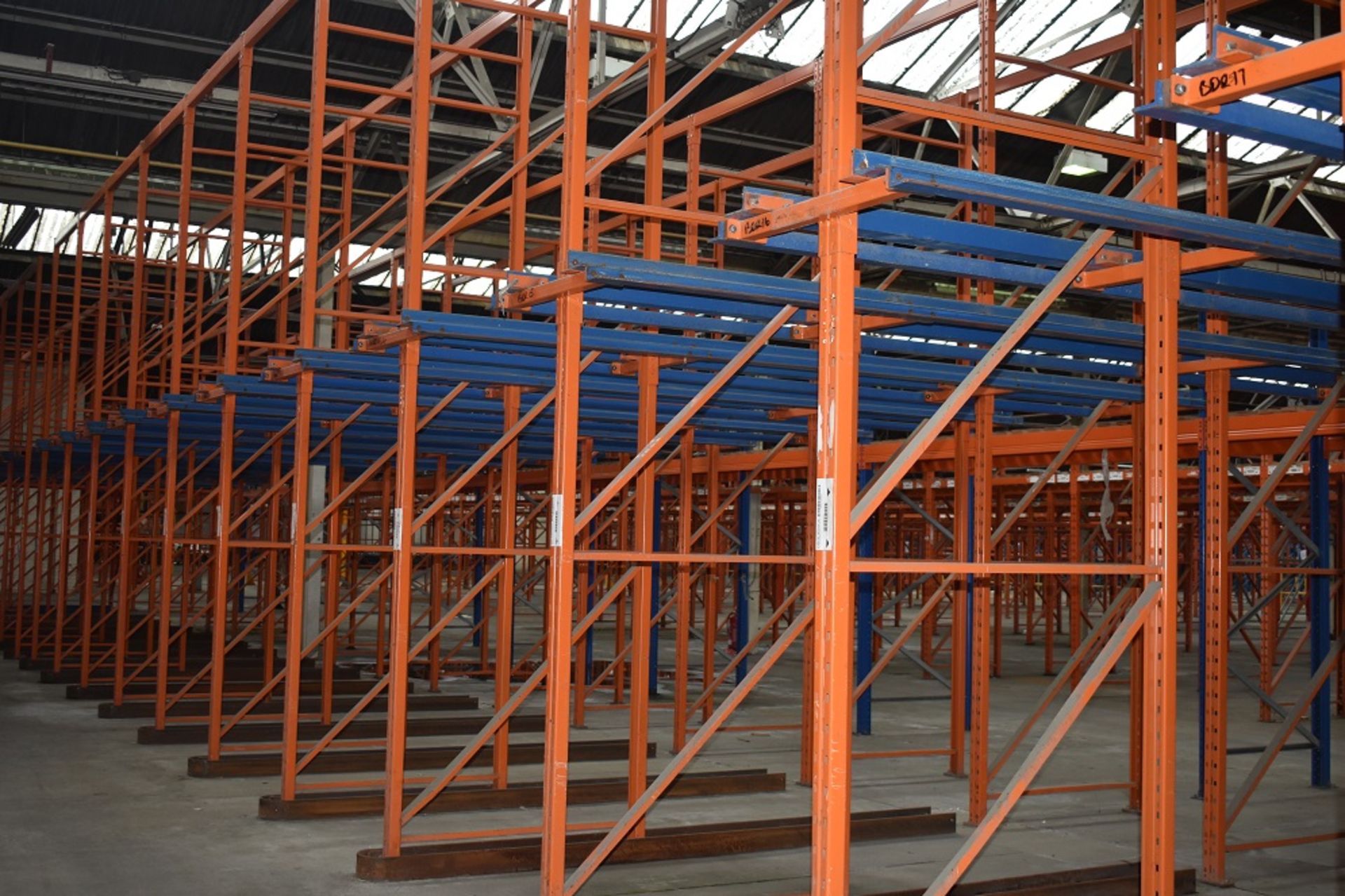 11 X BAYS OF 5 MTR HIGH DRIVE IN PALLET RACKING CONSISTING OF 88 BEAMS 24 X FRAMES - Image 2 of 2