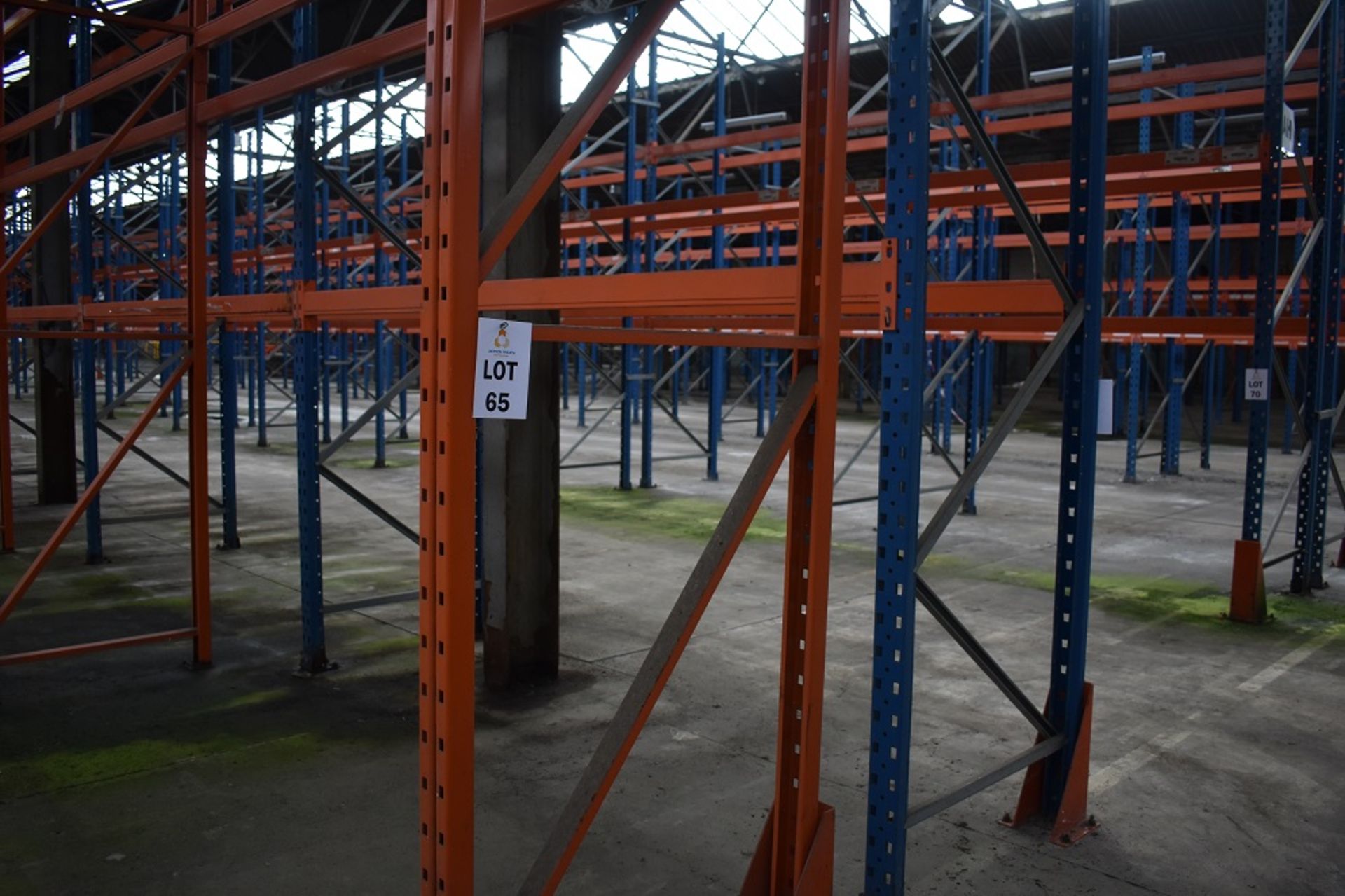 12 X BAYS OF 3 MTR HIGH BOLTLESS PALLET RACKING CONSISTING OF 44 BEAMS 13 X FRAMES