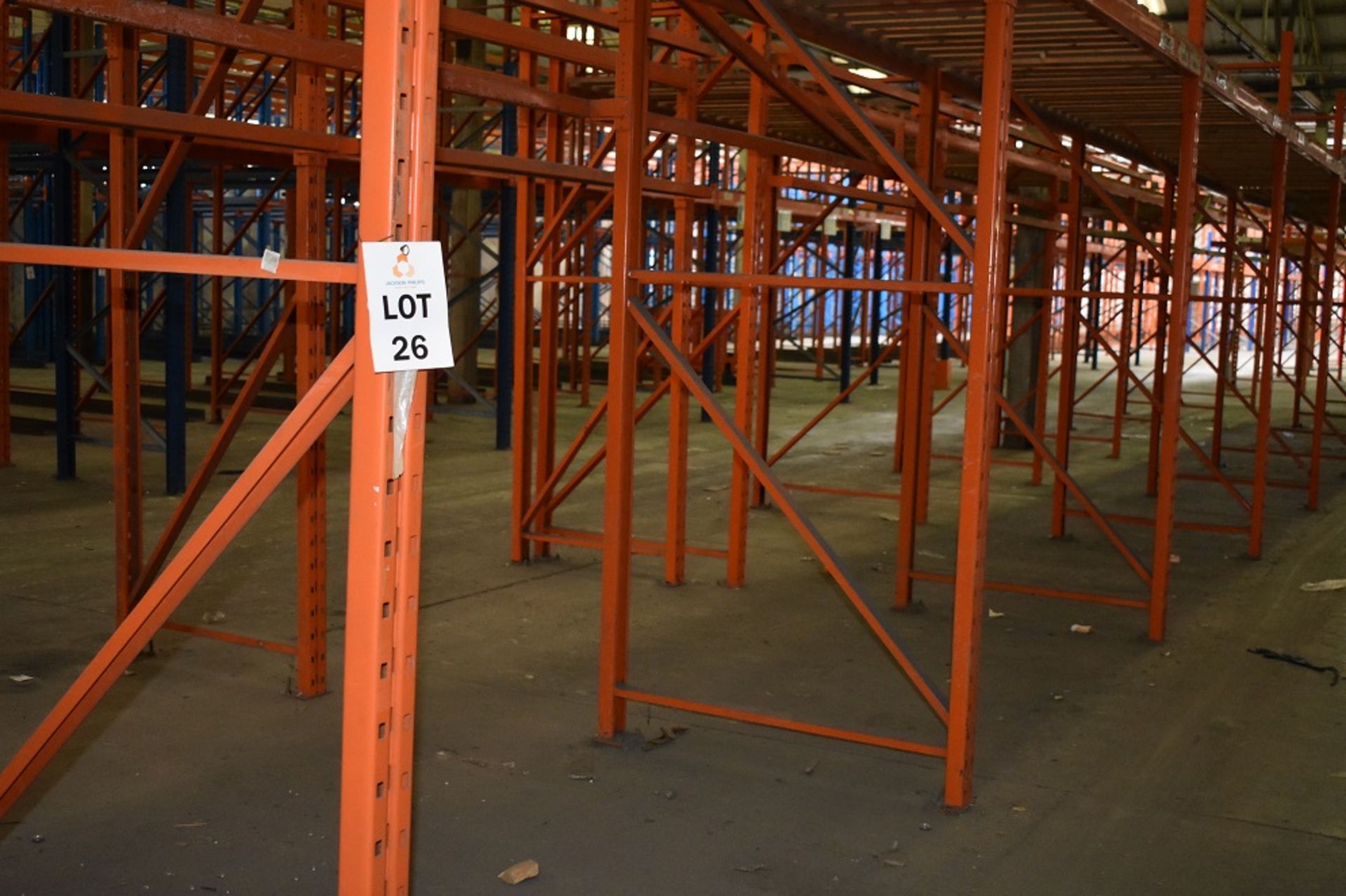 8 X BAYS OF 3 MTR HIGH BOLTLESS PALLET RACKING CONSISTING OF 14 BEAMS 9 X FRAMES