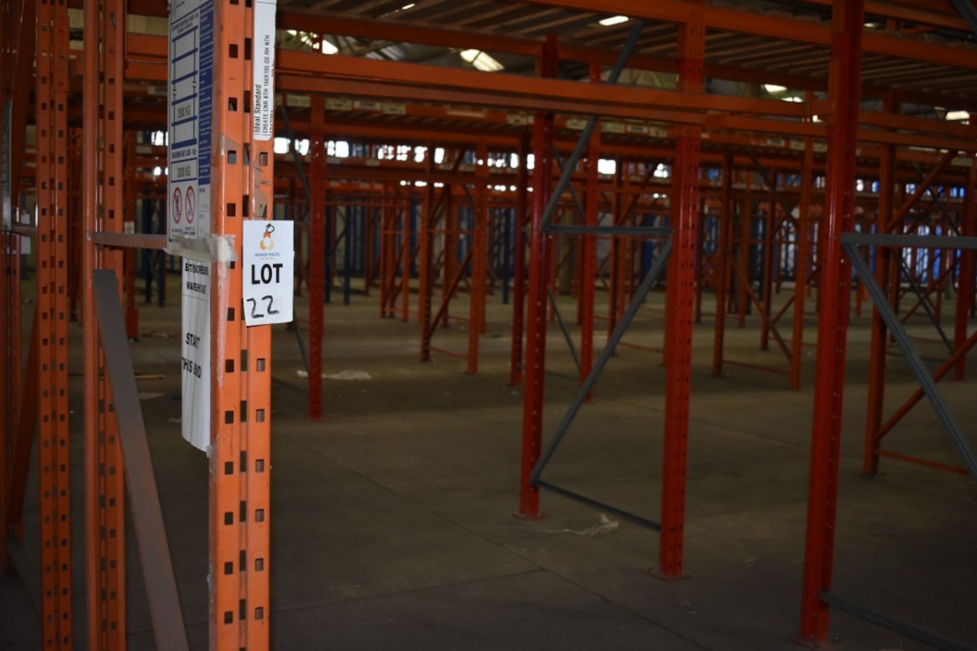 9 X BAYS OF 3 MTR HIGH BOLTLESS PALLET RACKING CONSISTING OF 18 BEAMS 10 X FRAMES