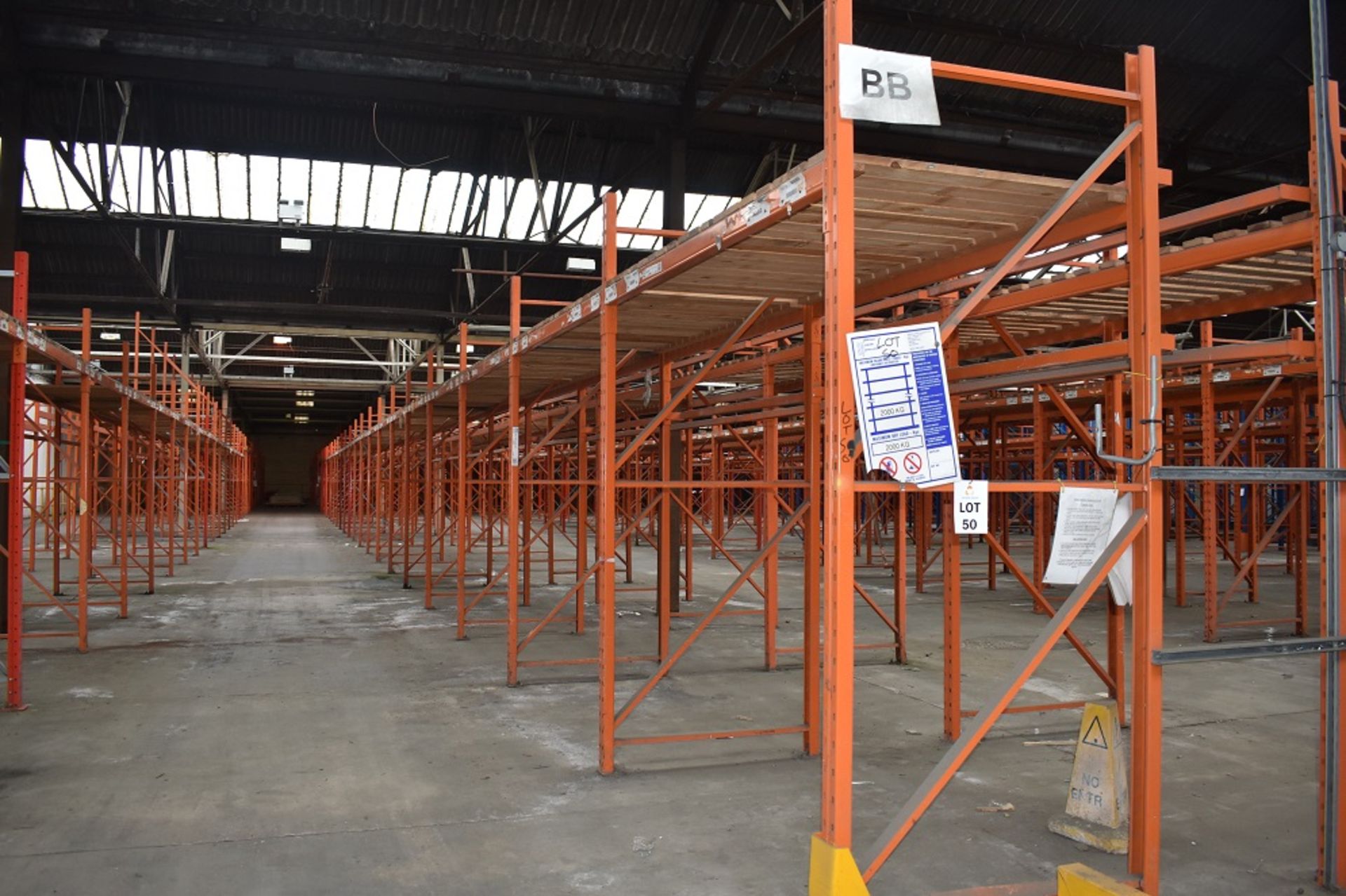 22 X BAYS OF 3 MTR HIGH BOLTLESS PALLET RACKING CONSISTING OF 44 BEAMS 22 X FRAMES - Image 2 of 2