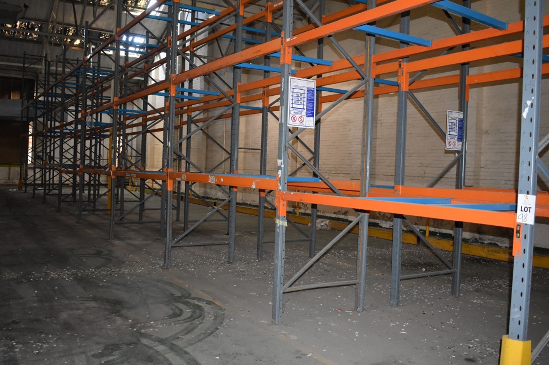 8 X BAYS OF 3 MTR HIGH BOLTLESS PALLET RACKING CONSISTING OF 46 BEAMS 9 X FRAMES - Image 2 of 2